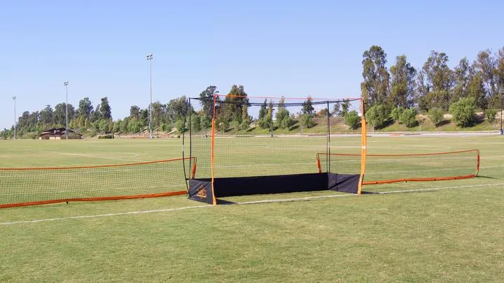 2.75' x 18' Bownet Portable Field Barrier