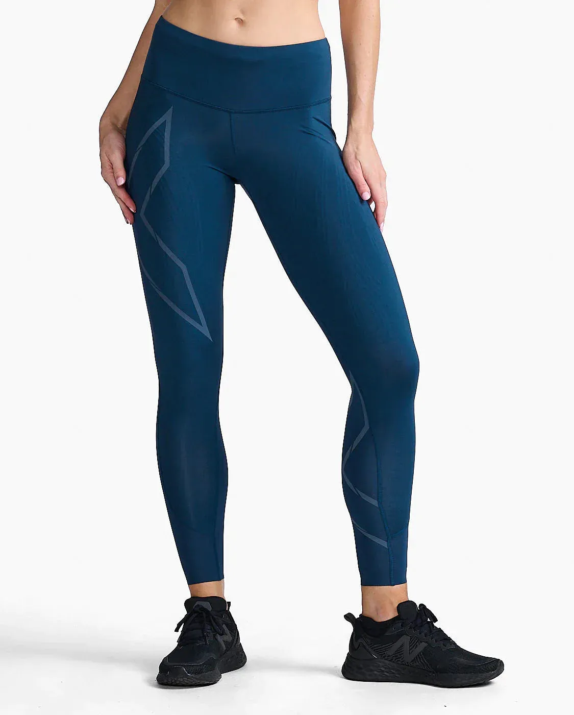 2XU Women Light Speed Mid-Rise Comptight