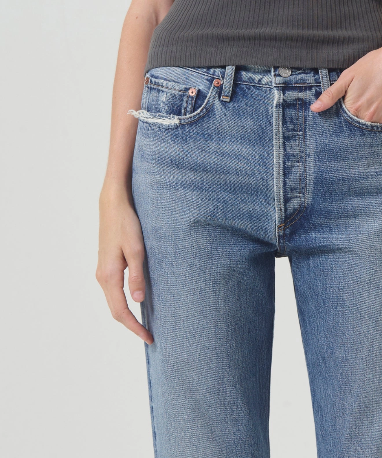 Secure Closures 90's Jean