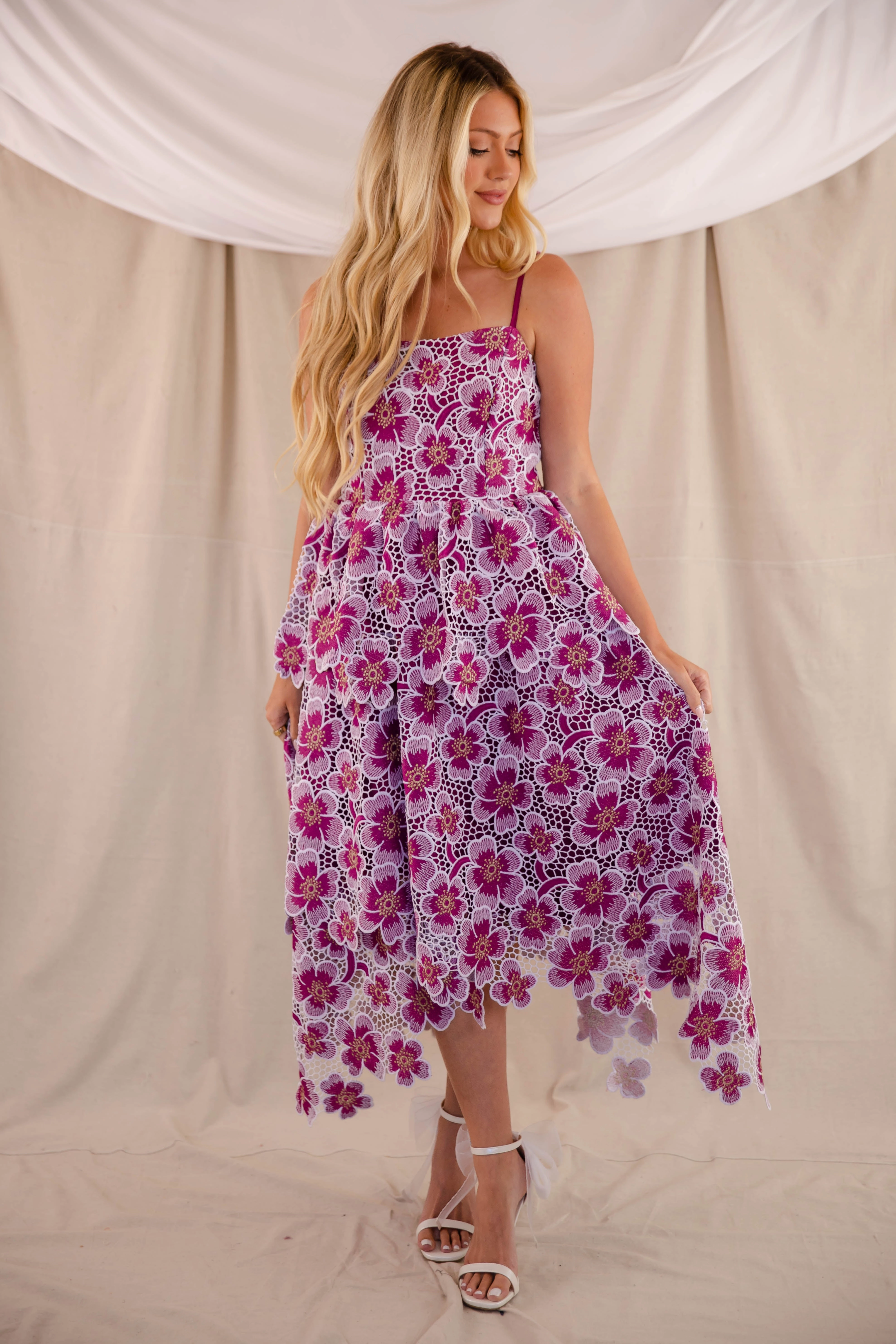 Lightweight Fabric Comfortable and Chic A Part Of The Crowd Midi Dress