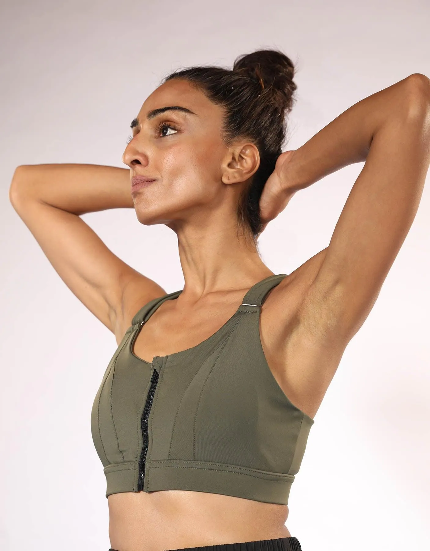 Adjustable Front Zip Sports Bra - Camo