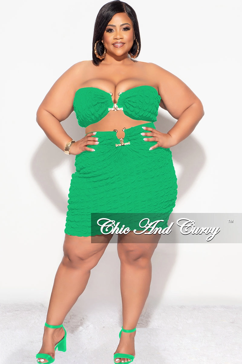 Final Sale Plus Size 2pc Honeycomb Texture Strapless Top and Skirt Set in Green SeamlessPocketDesign Perfect Movement