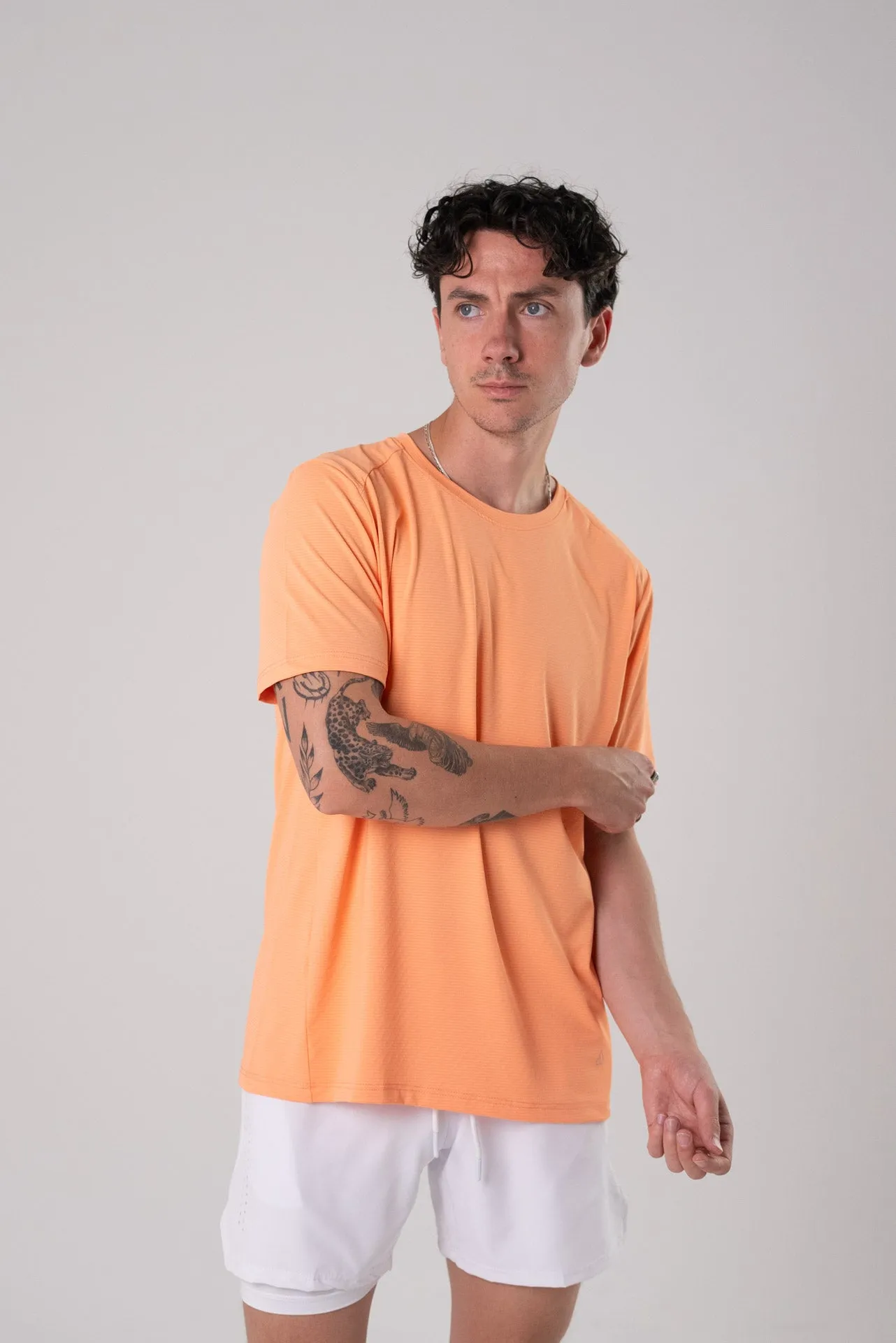 ALIVE strong tee