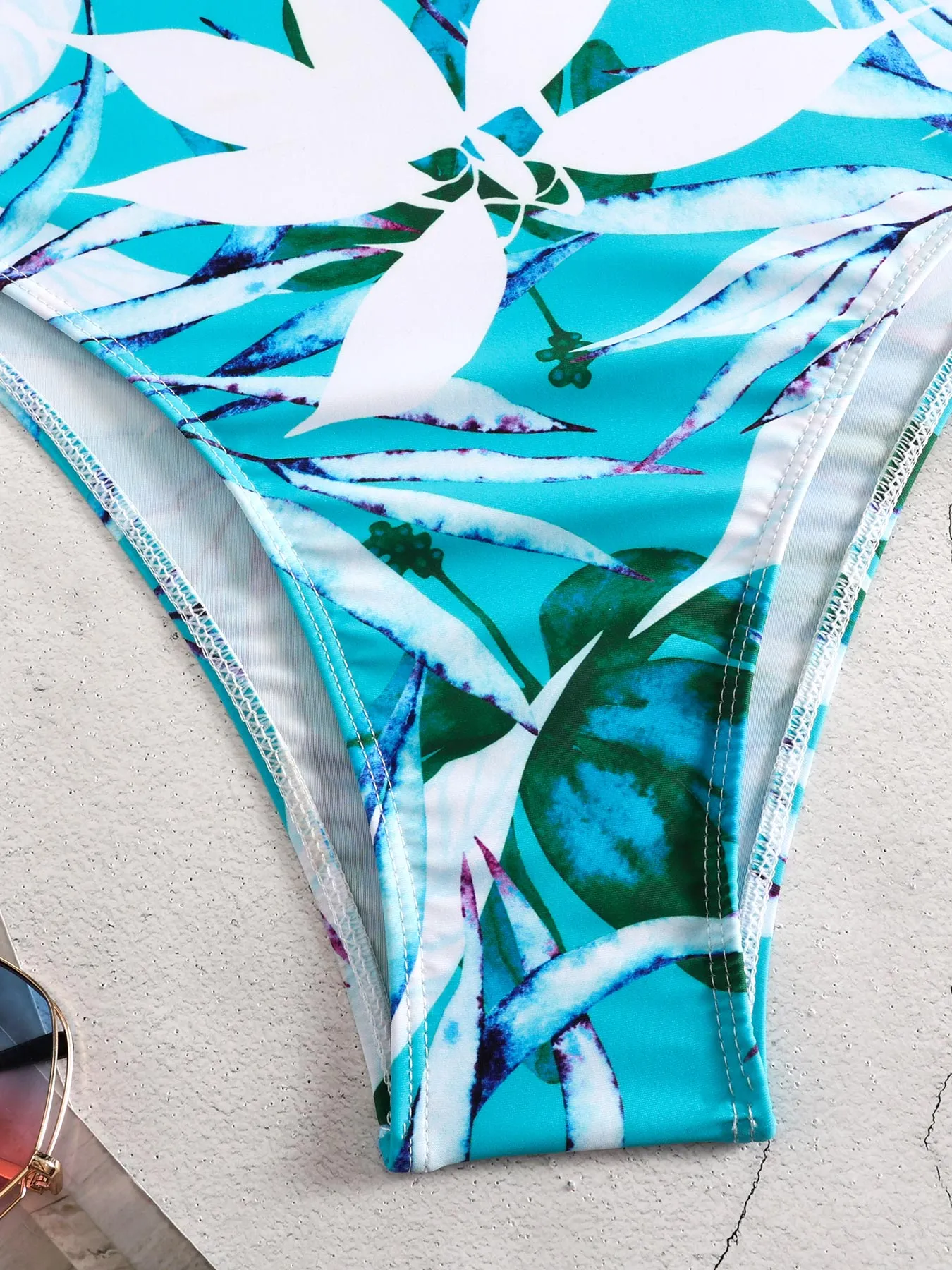 All-over leaf print long-sleeved sun protection one-piece swimsuit
