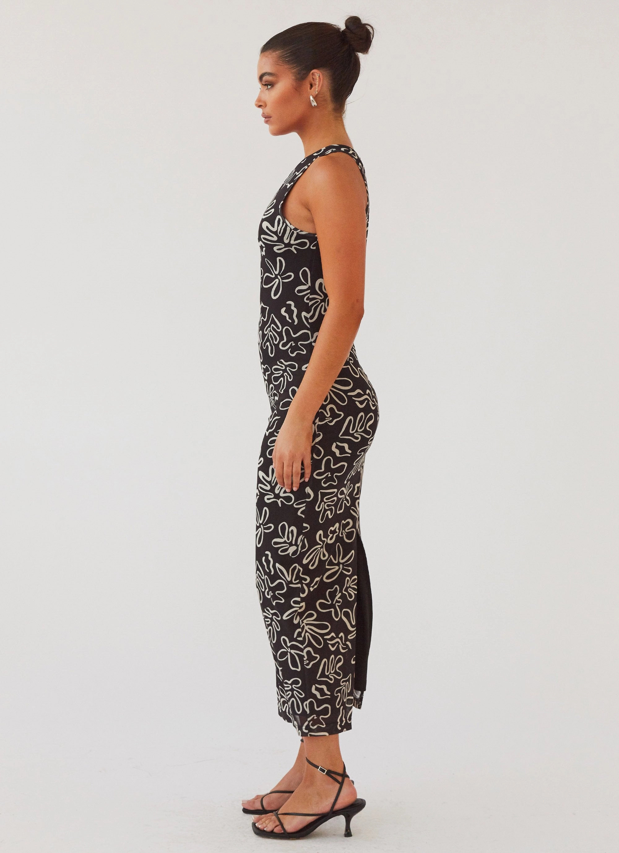 All Eyes On Me Maxi Dress - Petal Gloom Feminine Fit