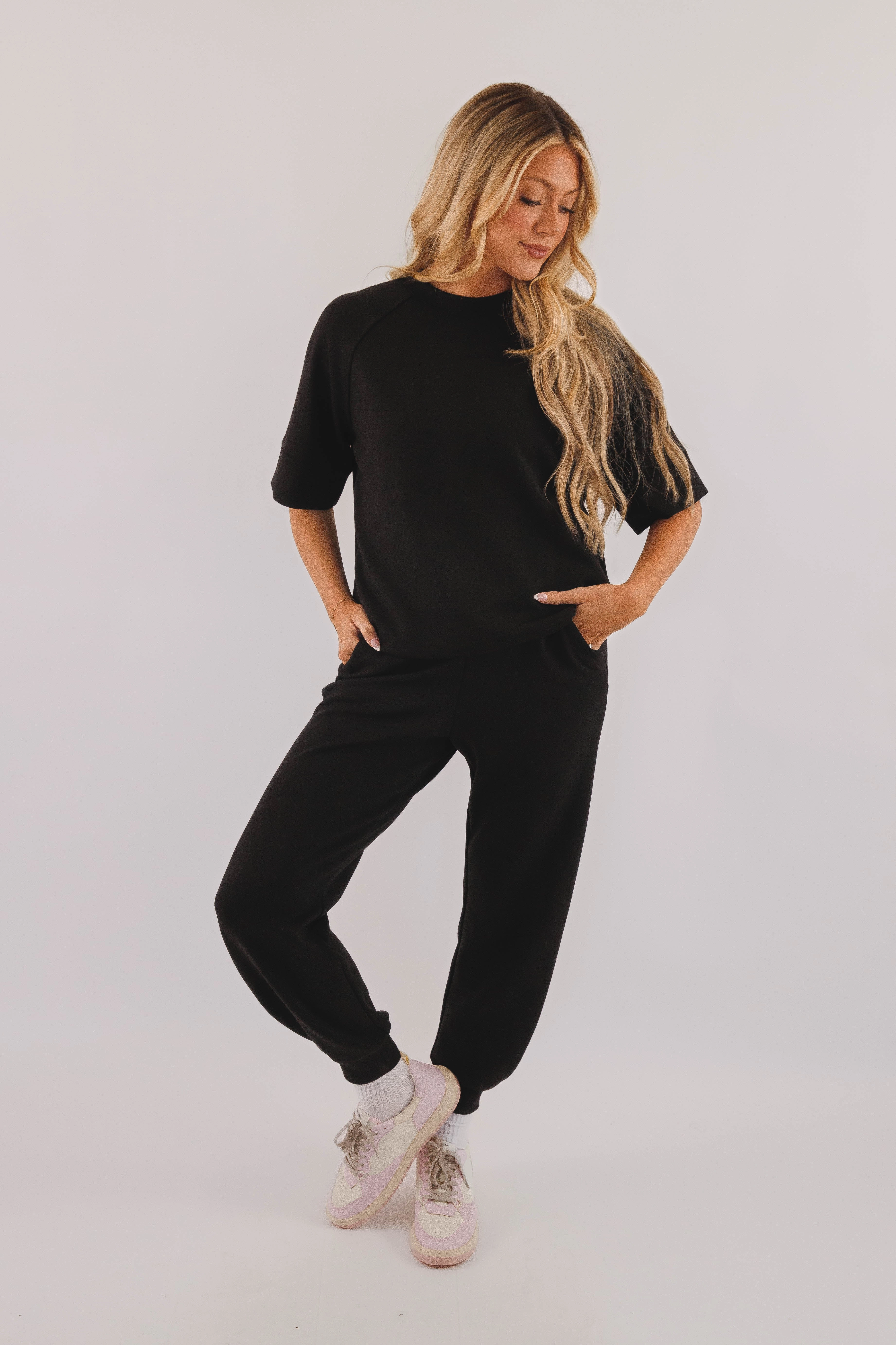 Summer Sweater All The Energy Short Sleeve Pullover-Black