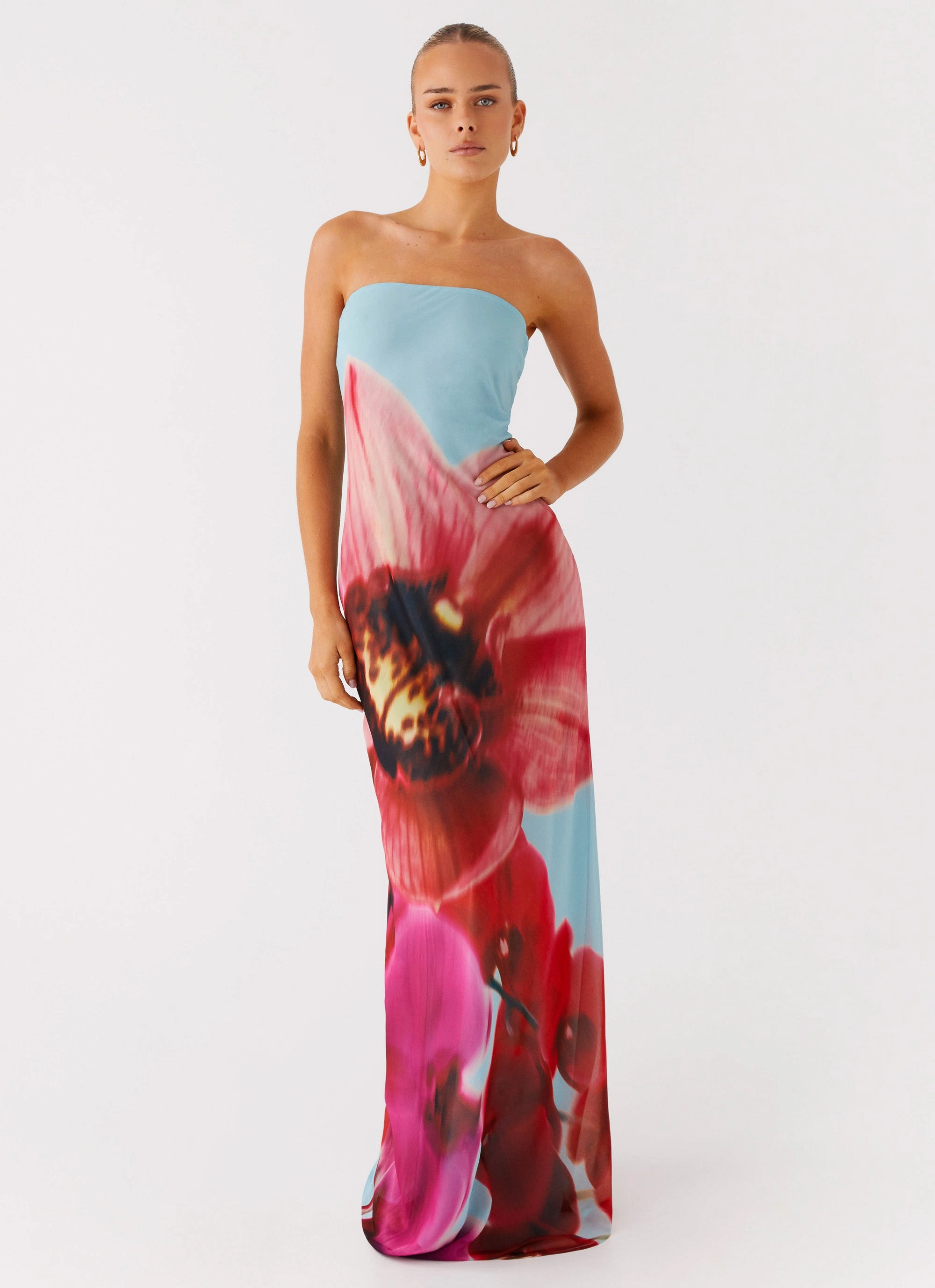 Amelle Maxi Dress - Turquoise Bloom Soft and Smooth Smooth Detail