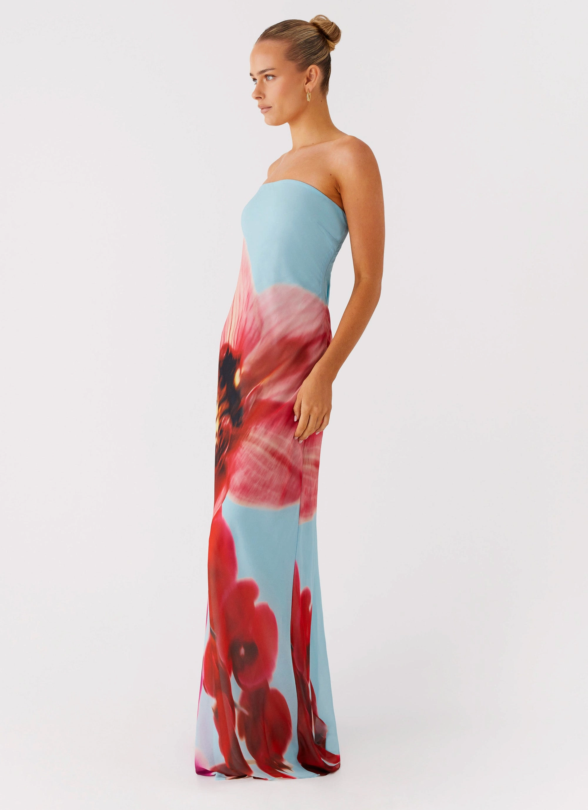 Versatile Wear Flattering Fit for All Amelle Maxi Dress - Turquoise Bloom