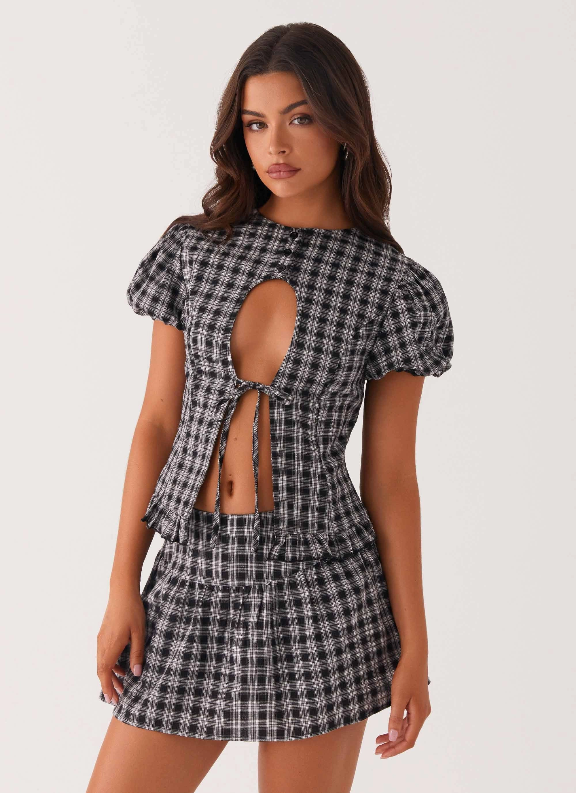 Ribbed Collar Design Reinforced Stress Points Annie Puff Sleeve Top - White Black Check