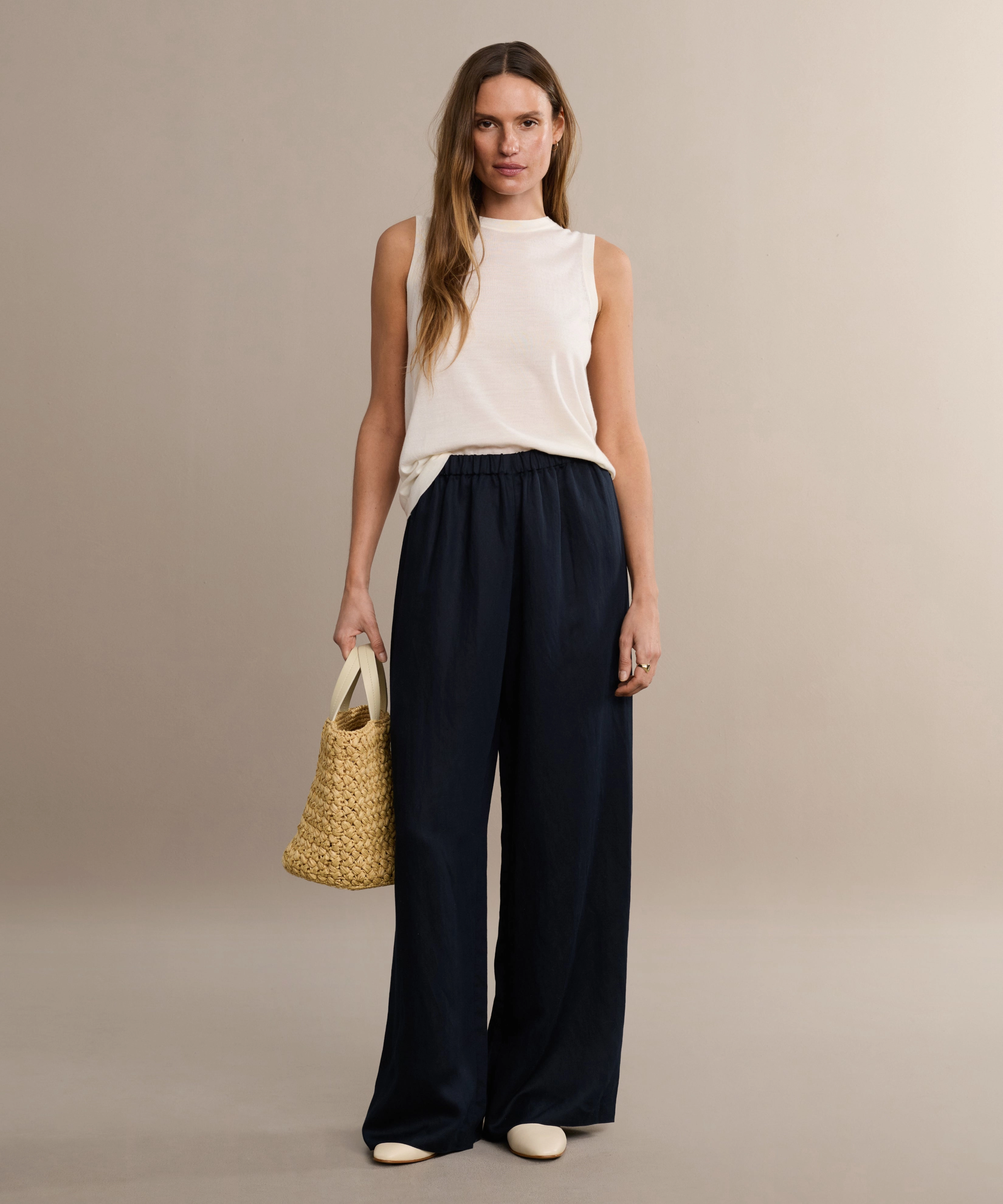 Summer Demi Pant Flexible Performance Flat Lock Stitching