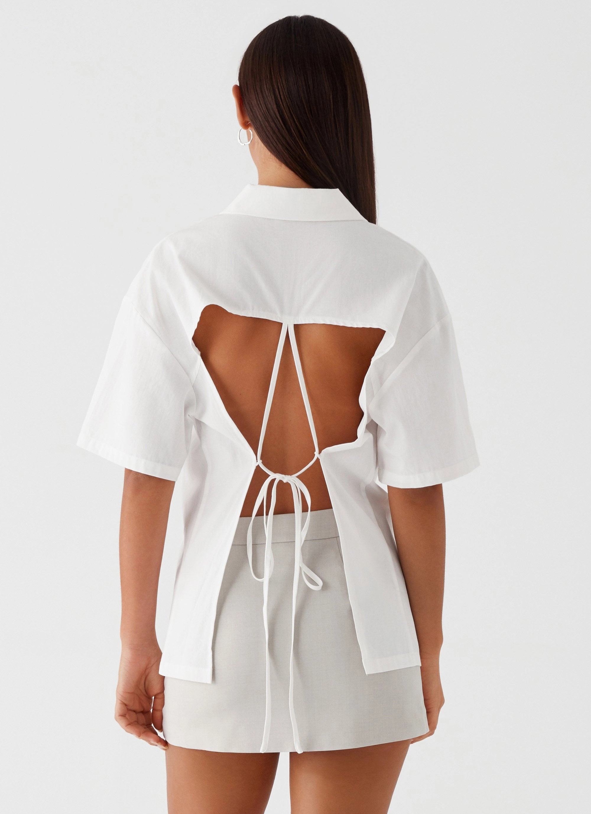 WideNeckline Hadley Open Back Short Sleeve Shirt - White