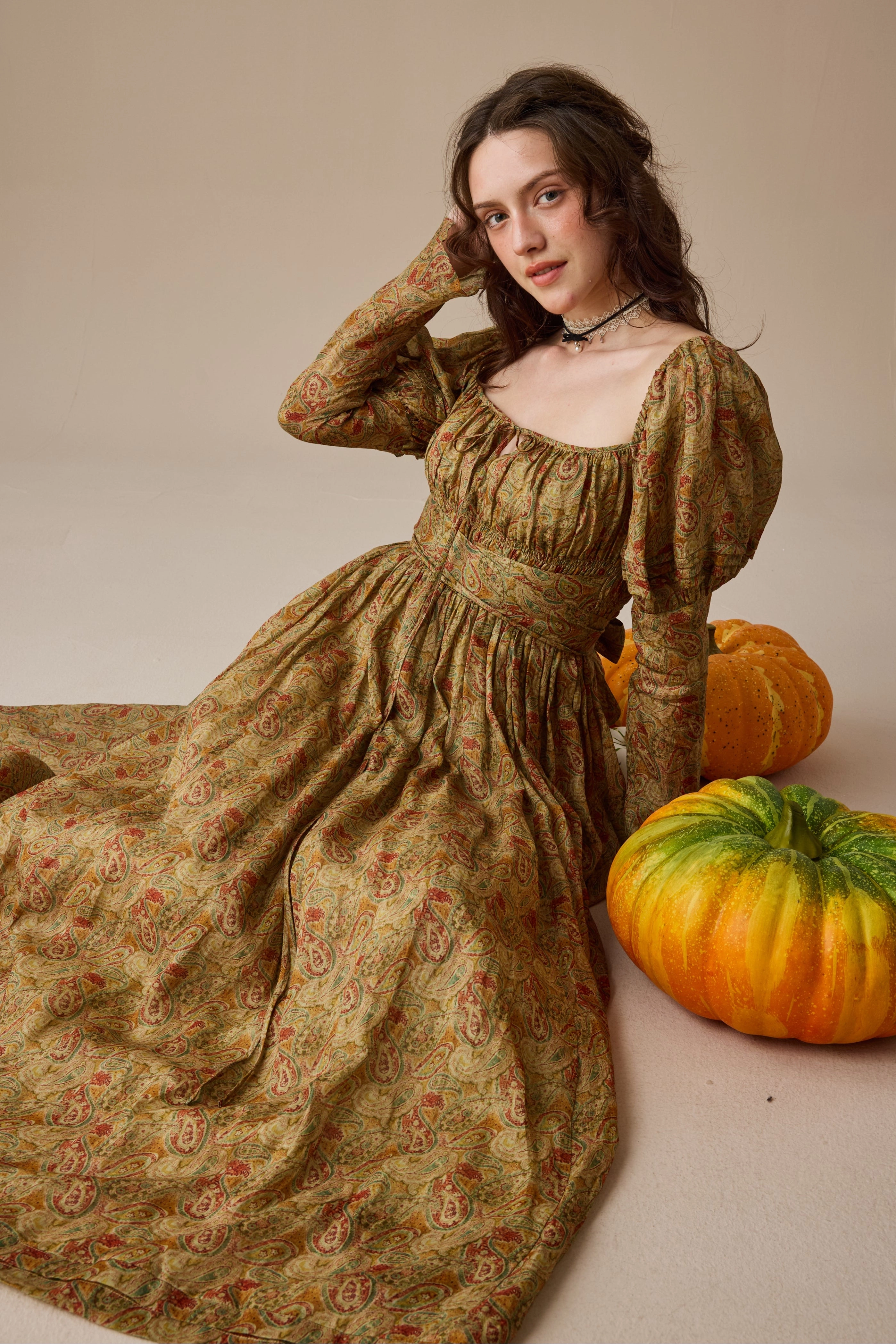 Retro Style Modern Silhouette Paisley 11 | Elegant Floral Linen Dress