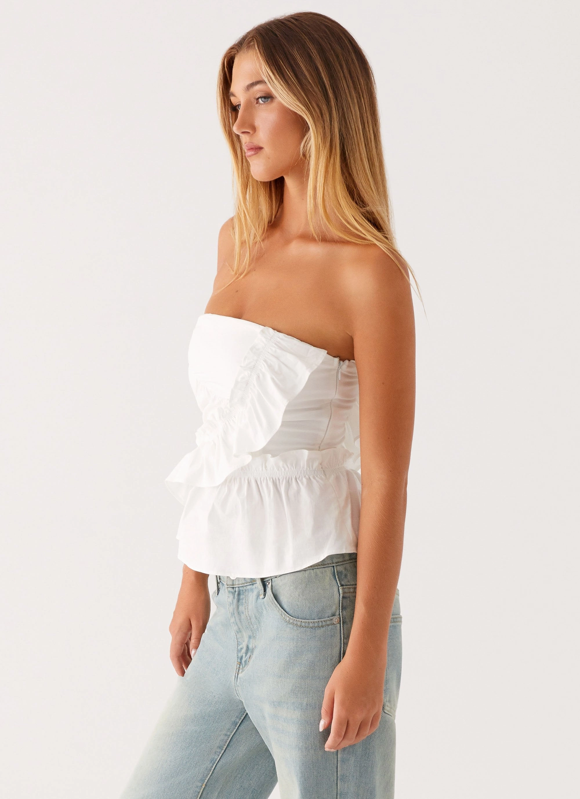 TaglessCollars Comfortable Wear Roisin Ruched Top - White