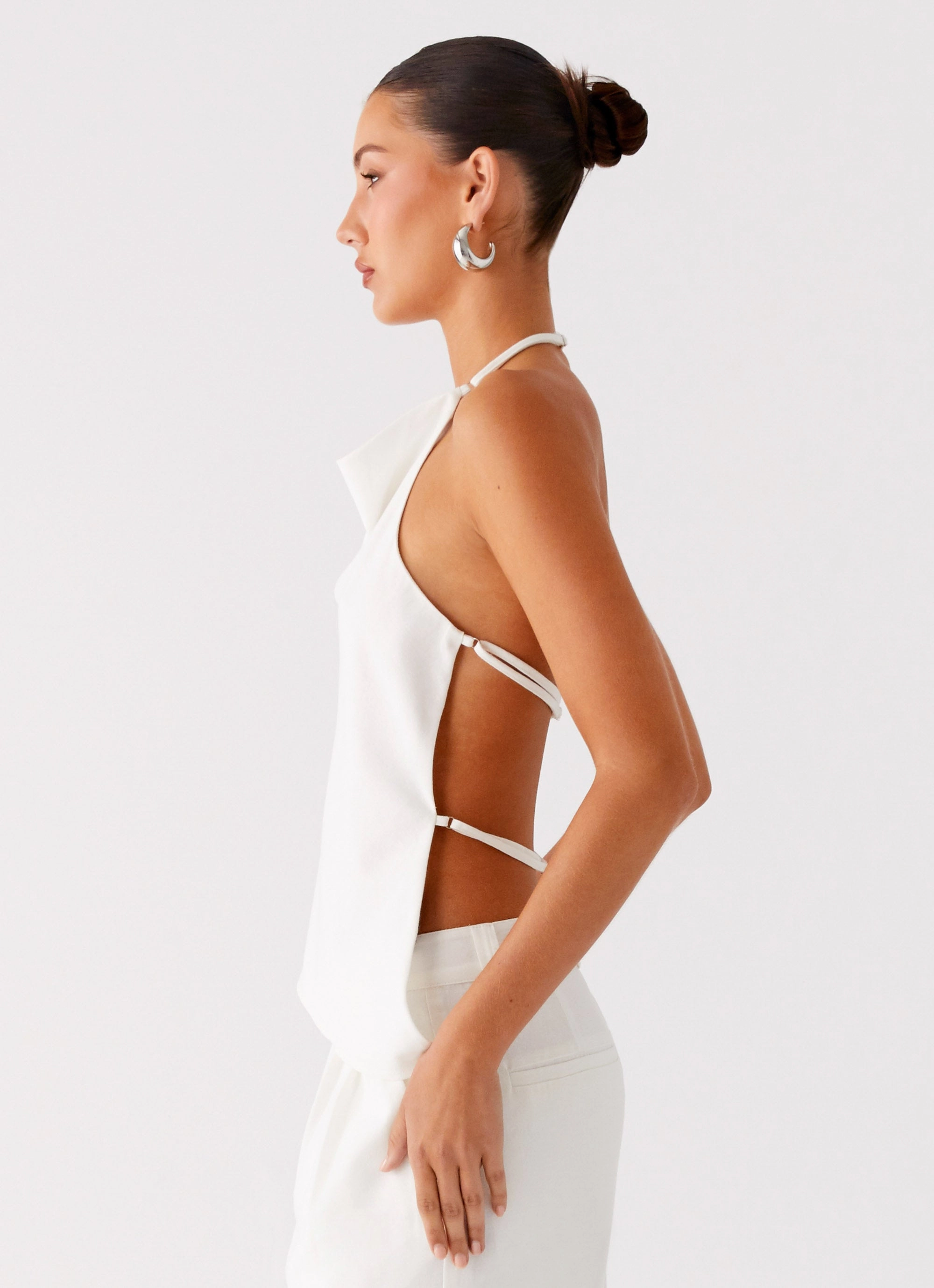 Delong Backless Linen Top - White Bound Seam Finish