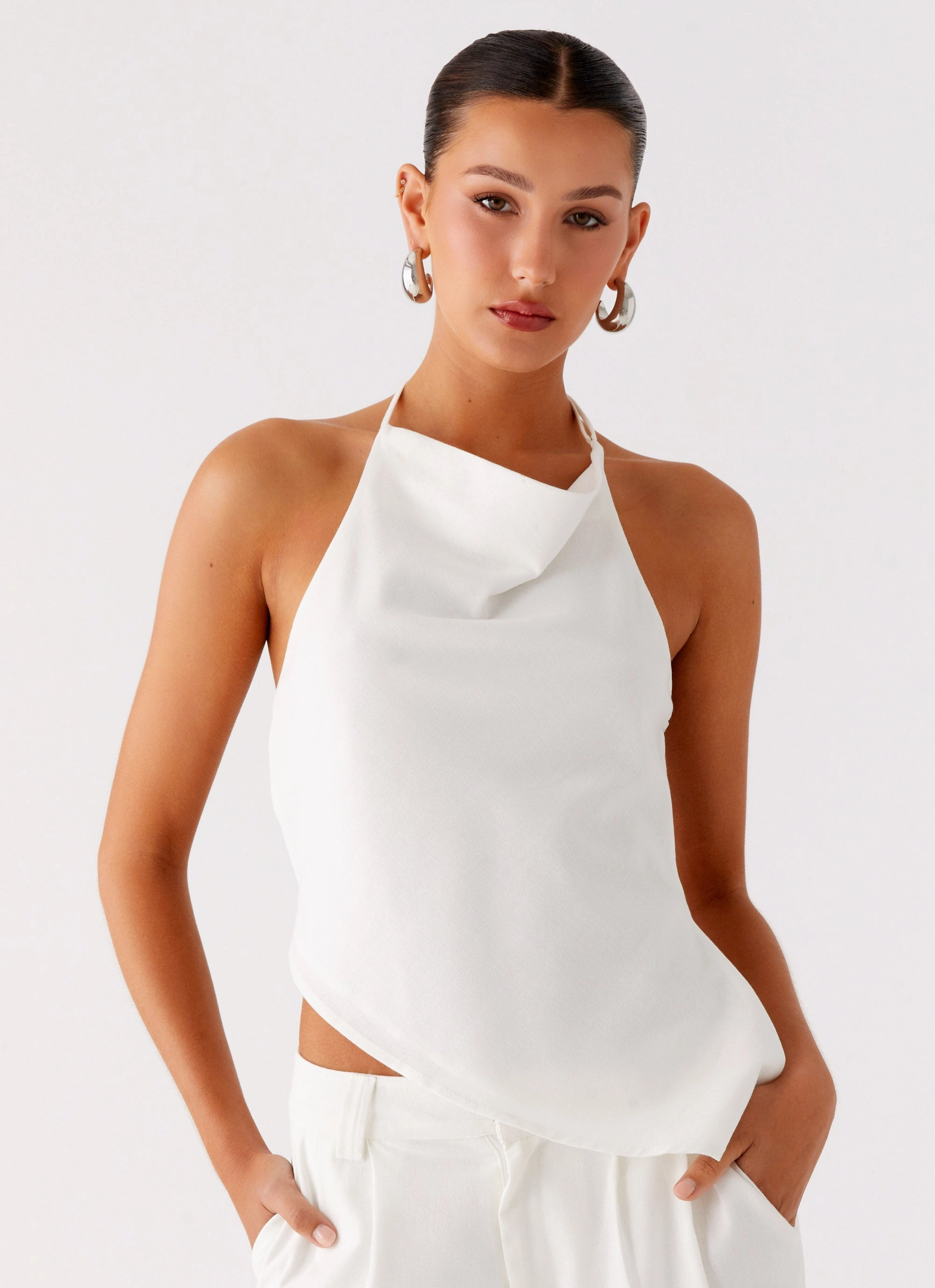 Double Needle Hemming Delong Backless Linen Top - White