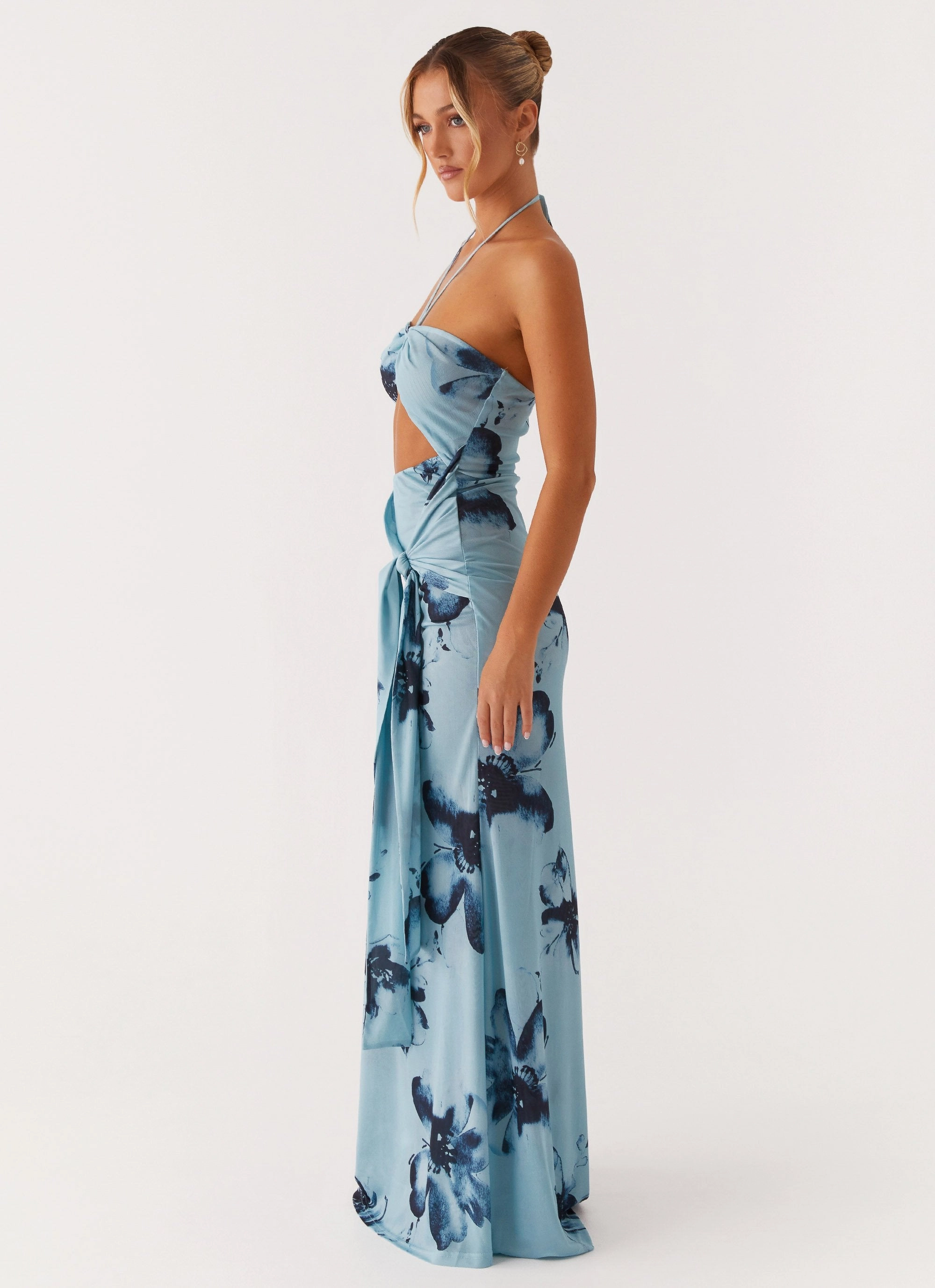 Street Vibe All-day Comfort Antonia Maxi Dress - Black Blue Floral