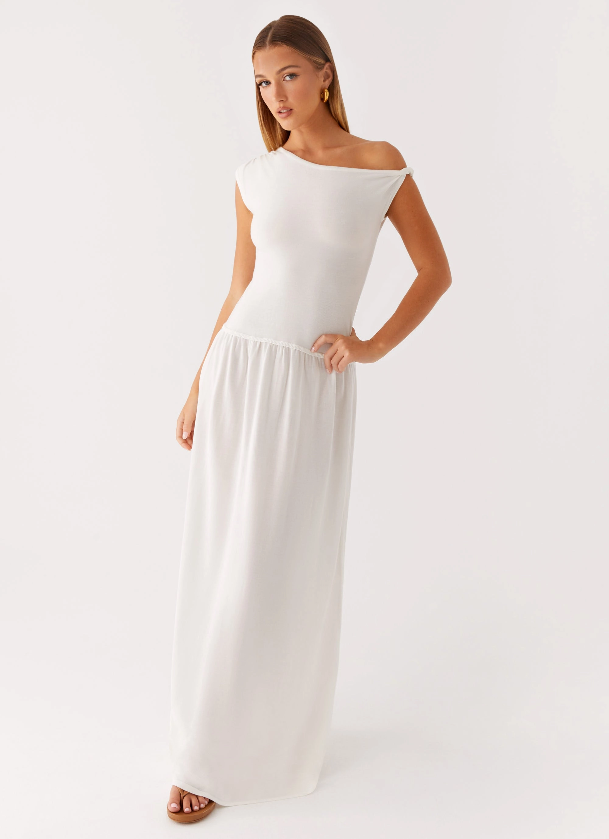 Ardella One Shoulder Maxi Dress - Ivory Statement Look