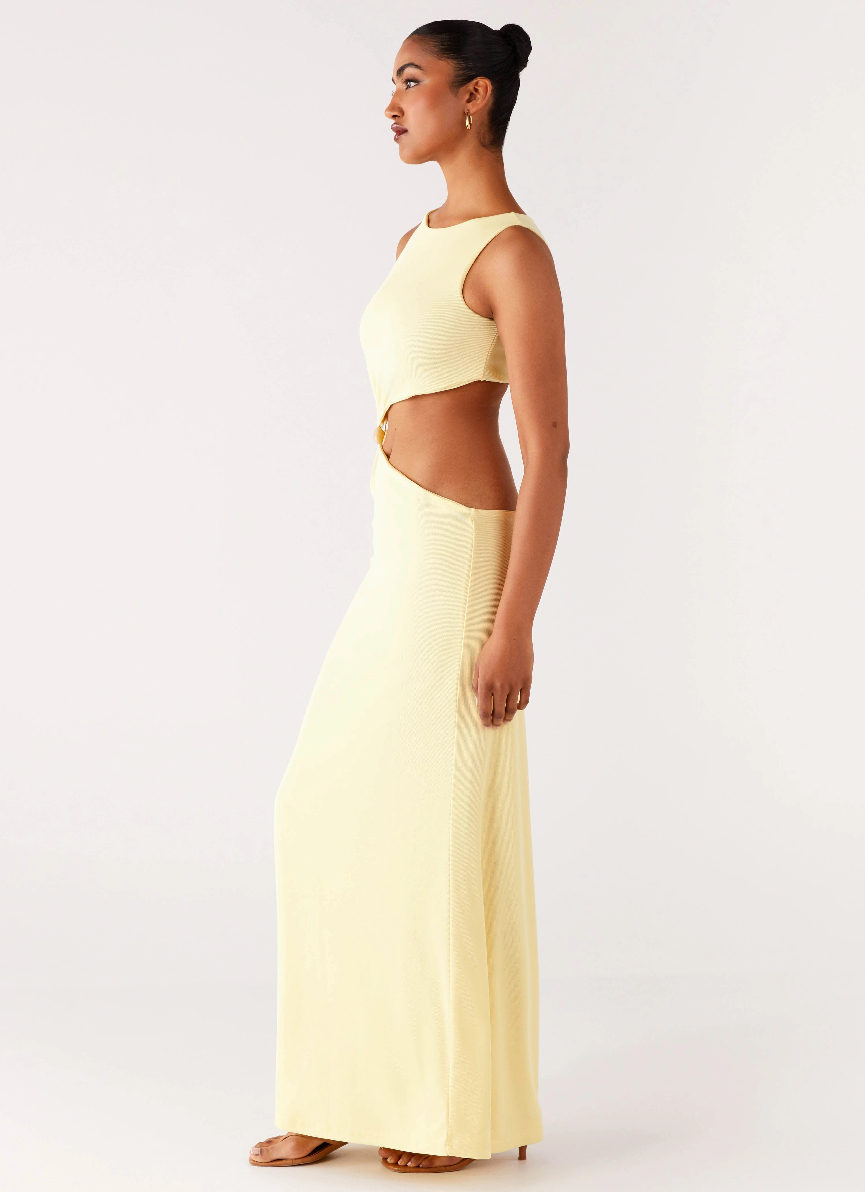 Sleek and Flattering Aruba Hardware Maxi Dress - Yellow