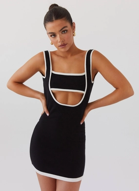 Lost In Paris Knit Mini Dress - Black Flattering Fit for All Relaxed-fit gown