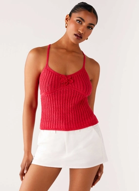 Slim Silhouette Tiare Crochet Top - Fuchsia