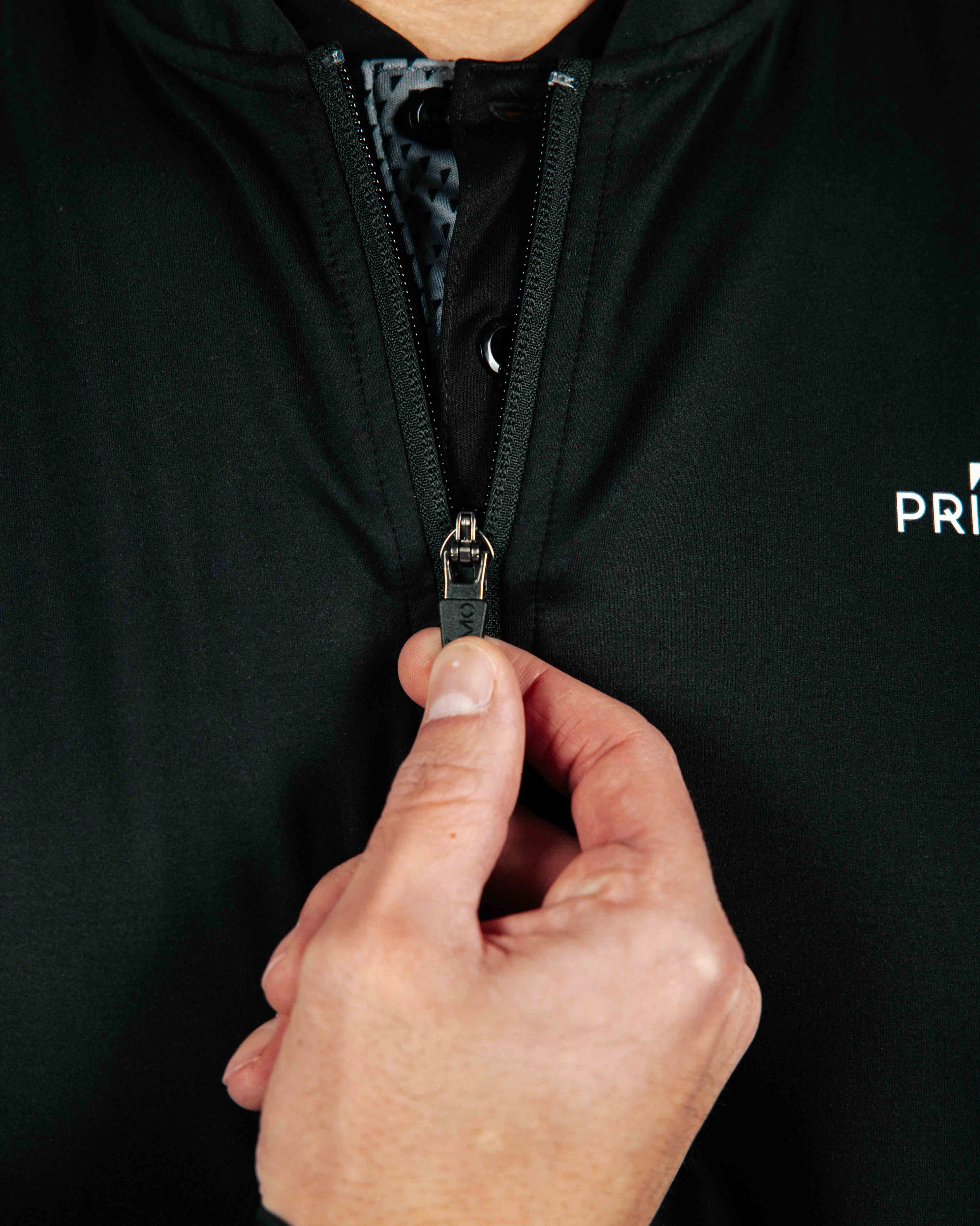 Hybrid Fabric Blend Wrinkle Resistant Finish Black Blade Quarter Zip
