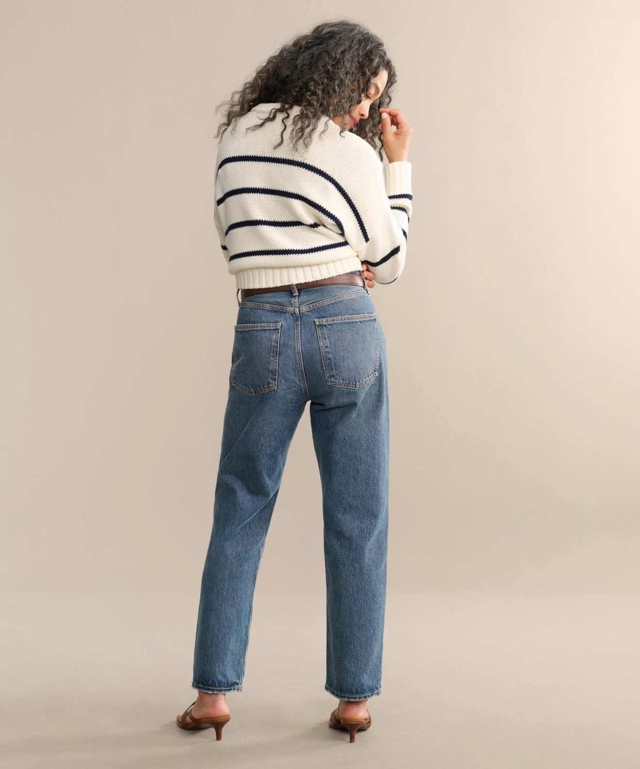 FlexibleStretchWeave Workout-ready 90s Jean