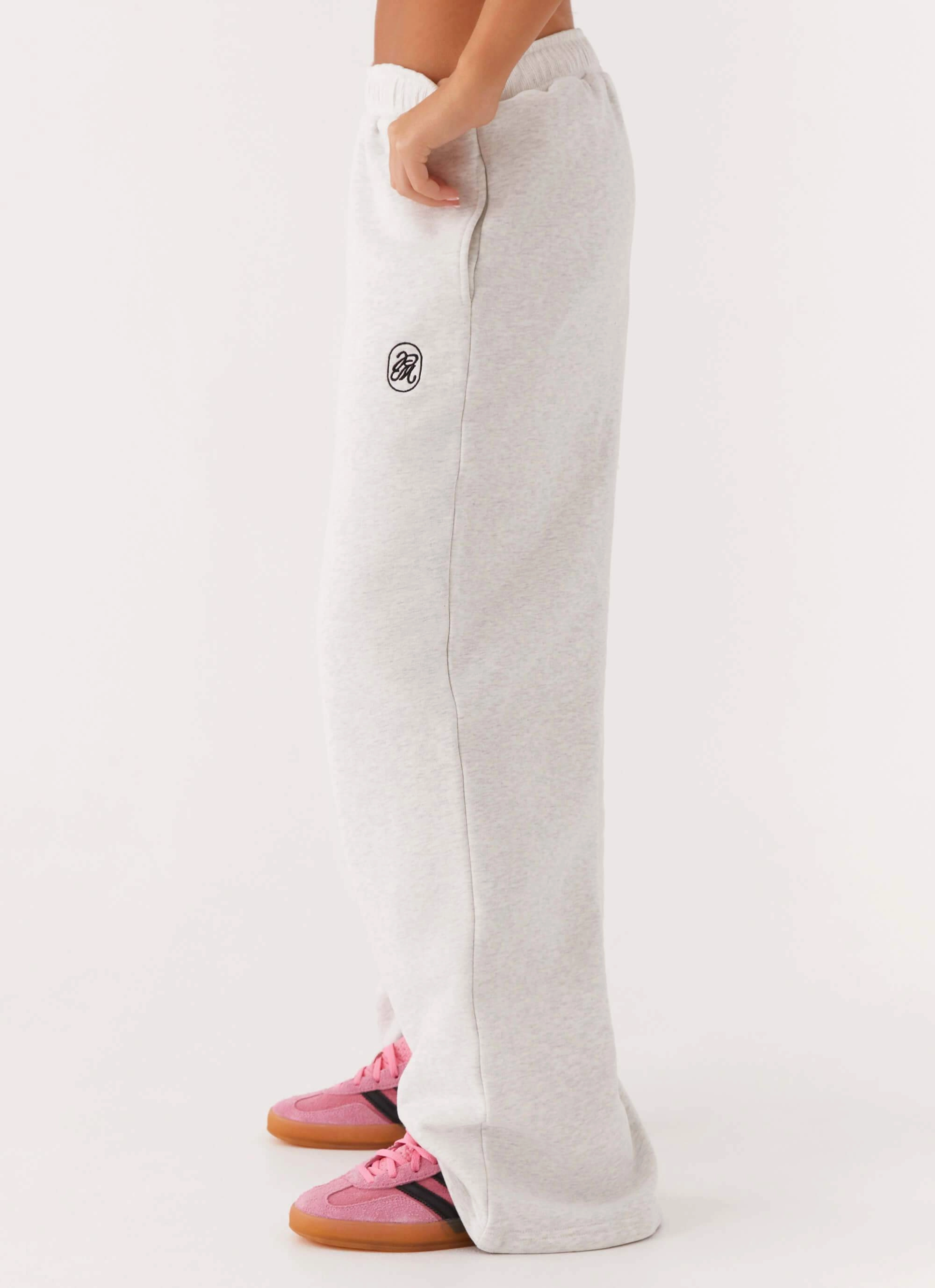 Sporty Function Ultra Soft Signature Sweatpants - Grey