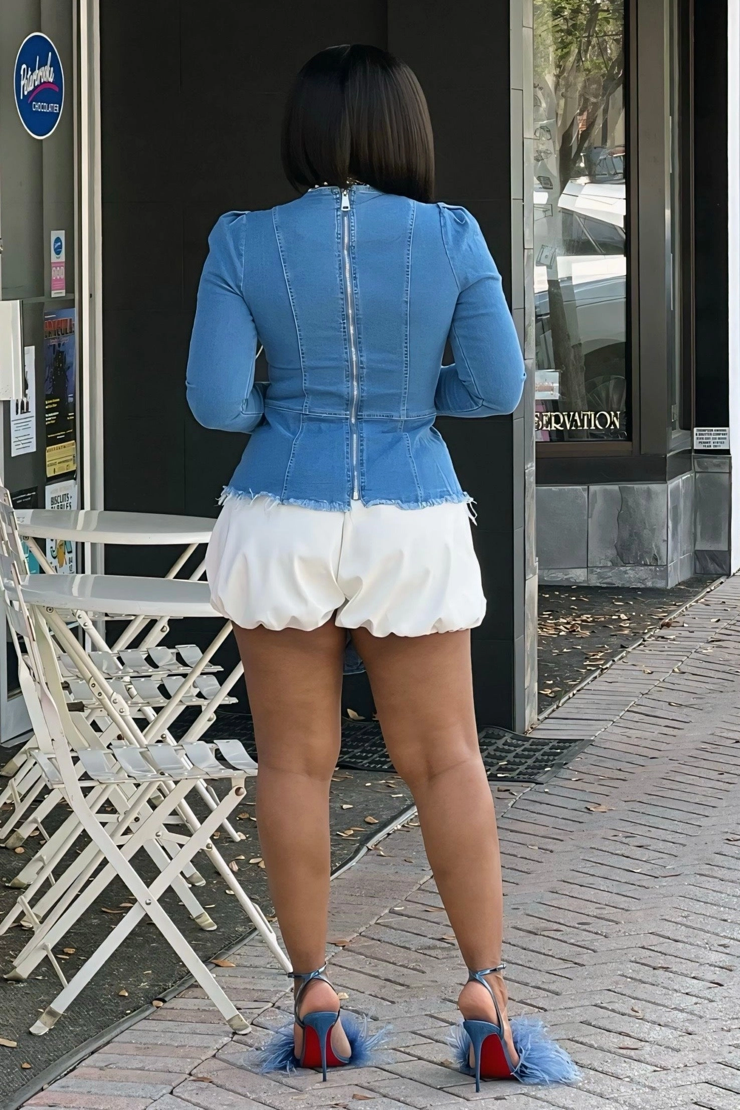 BreathableFabric Air Circulation Bonnie Bubble Hem Vegan Leather Shorts-White