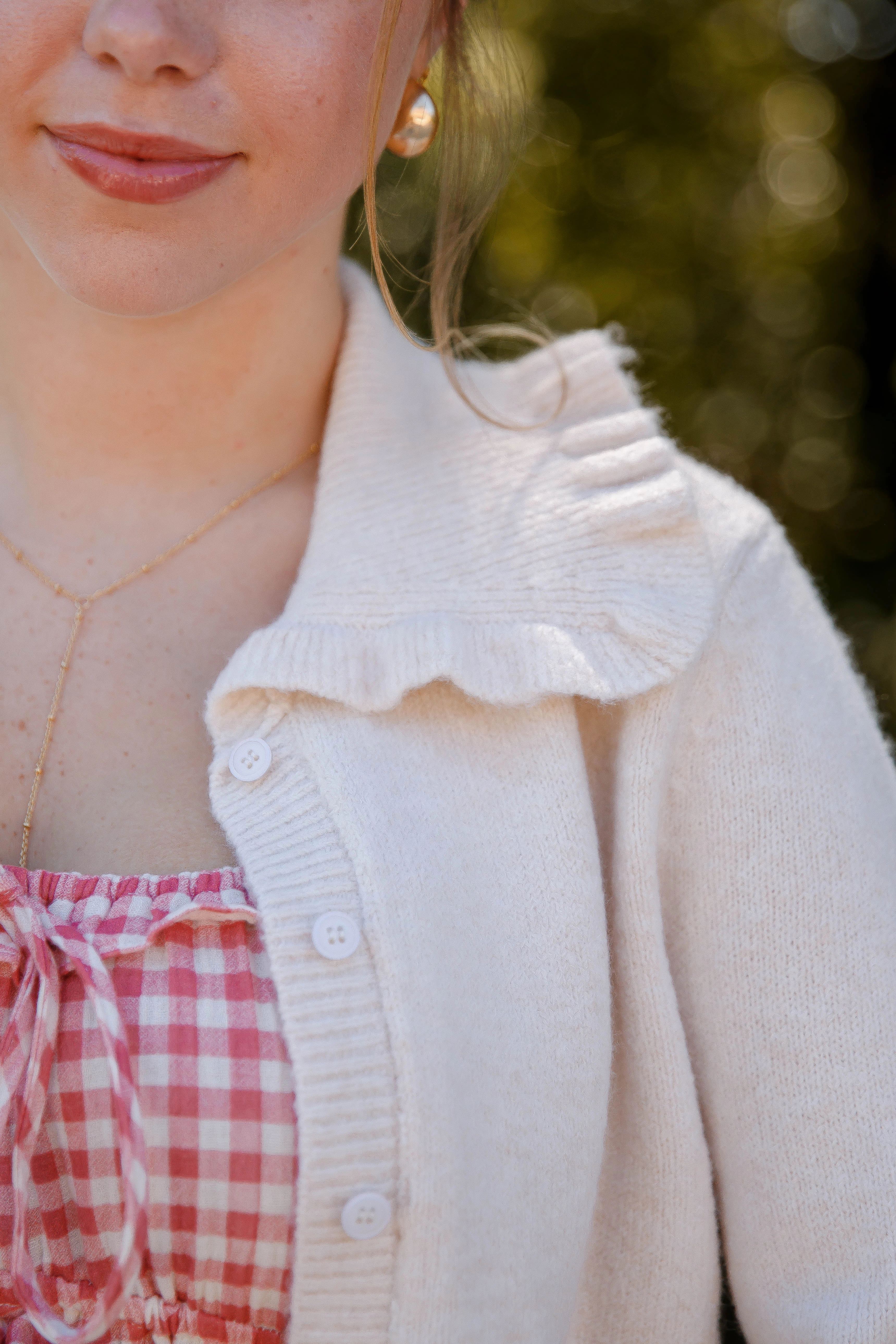Subtle Texture Weave Comfortable Cotton Frills and Thrills Cardigan-Beige