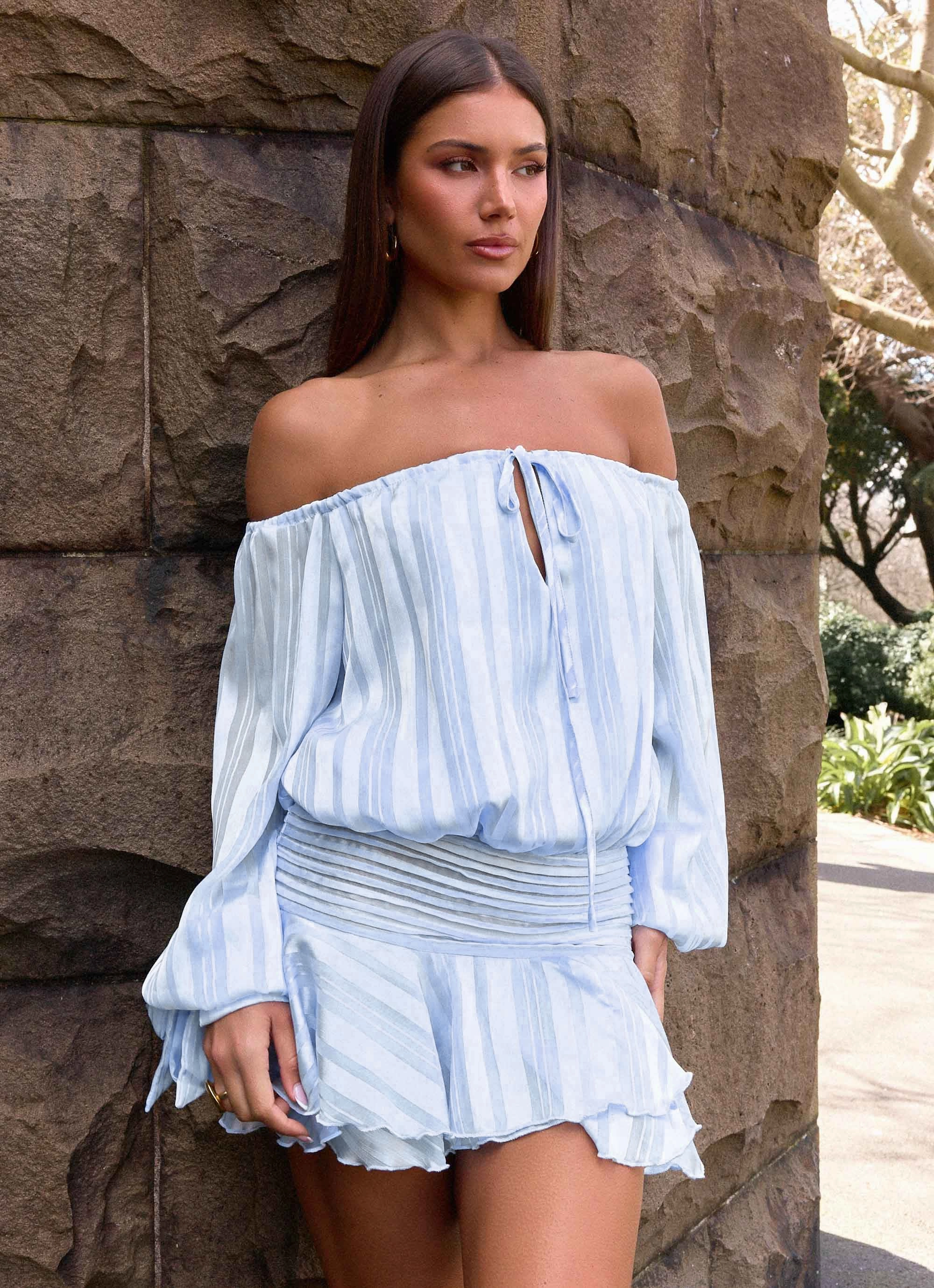 Soft Appearance relaxed elegance Eira Balloon Sleeve Mini Dress - Baby Blue