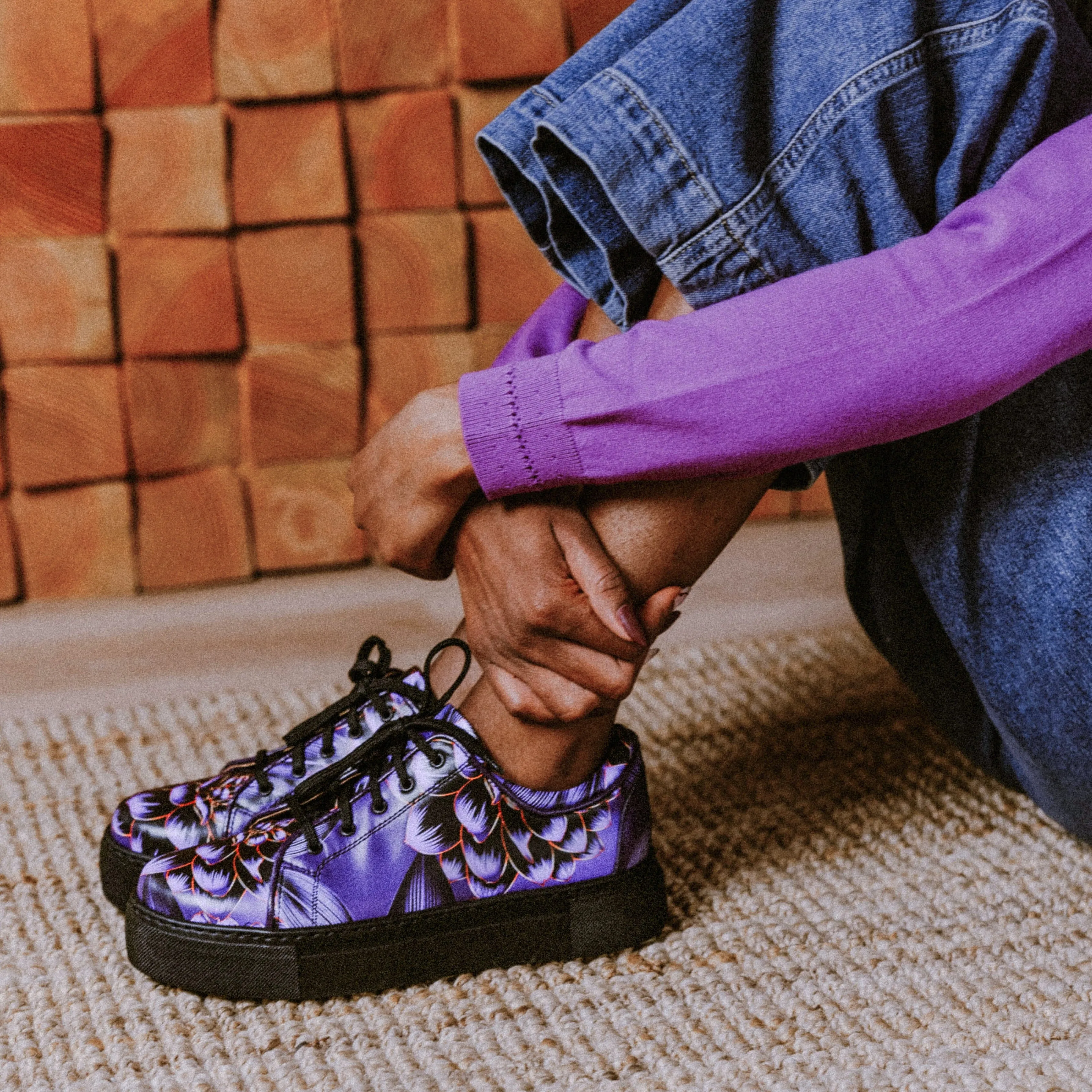 Camila - Black & Purple Flower