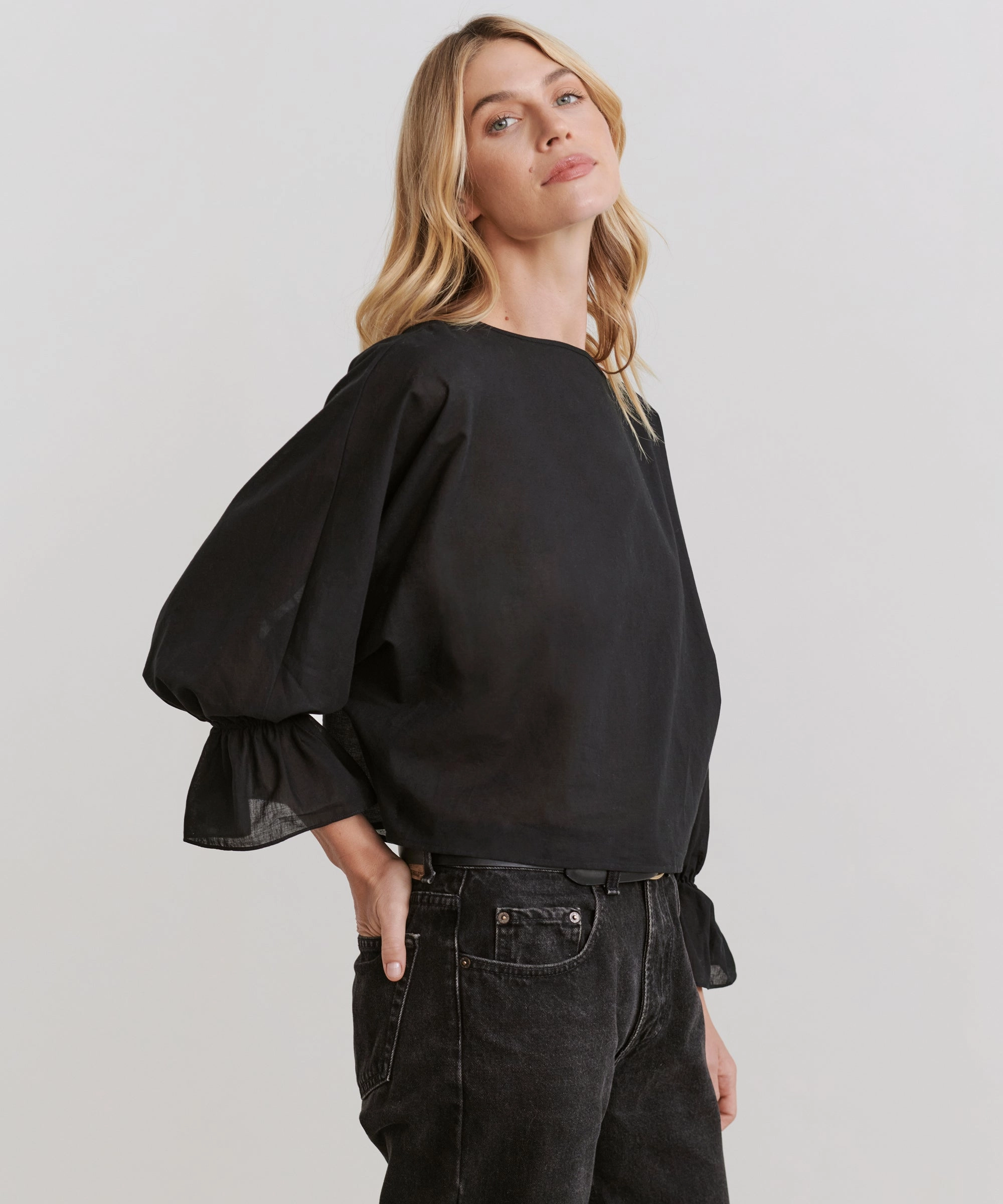 Cape Blouse AbrasionResistantEdging retro look