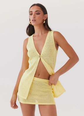 FrictionResistantEdging NoiseReducingFabric Capri Glow Knit Mini Skirt - Canary