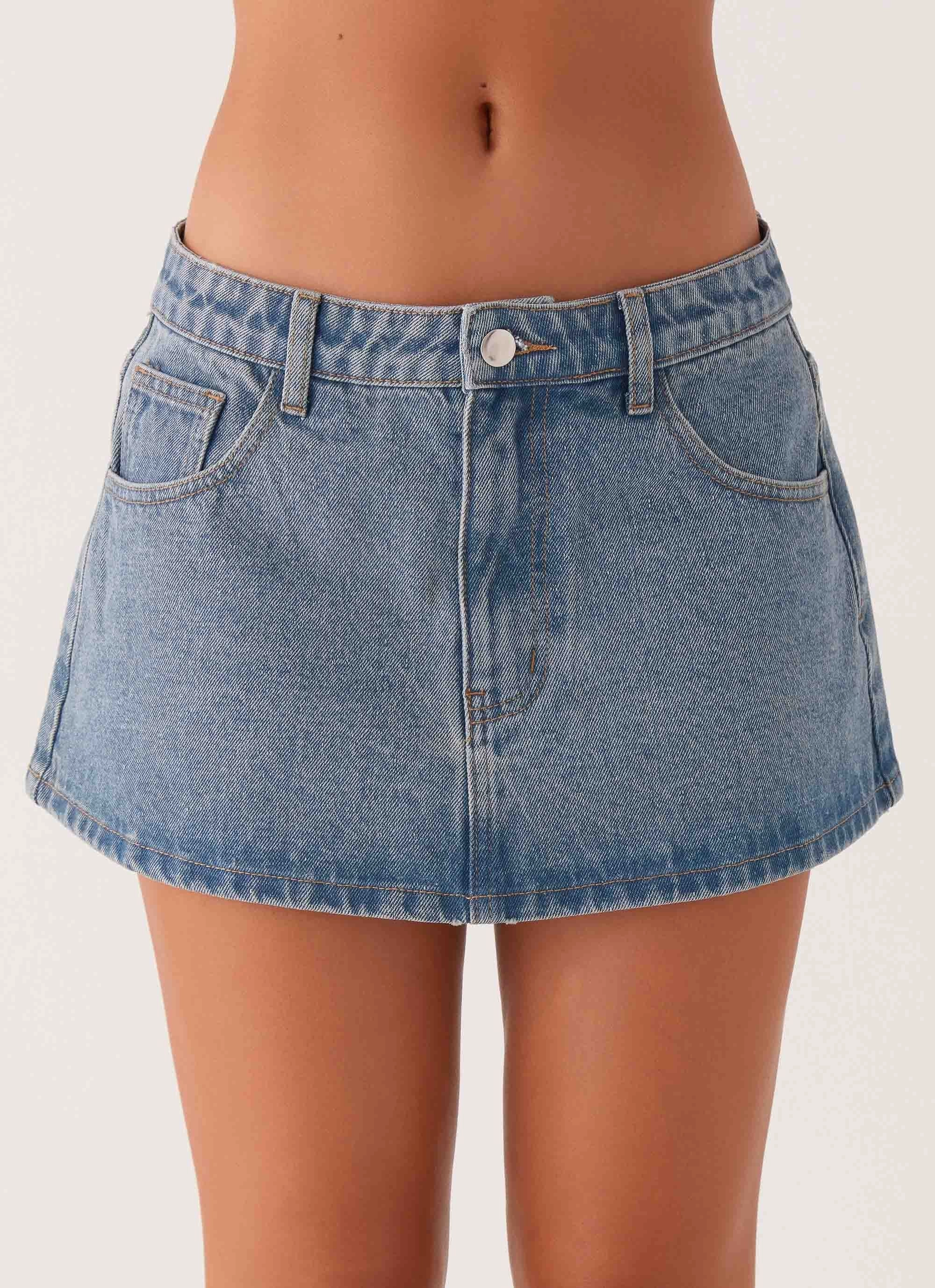Anti Slip Waistband Tapered ankle Carrie Denim Mini Skirt - Washed Indigo