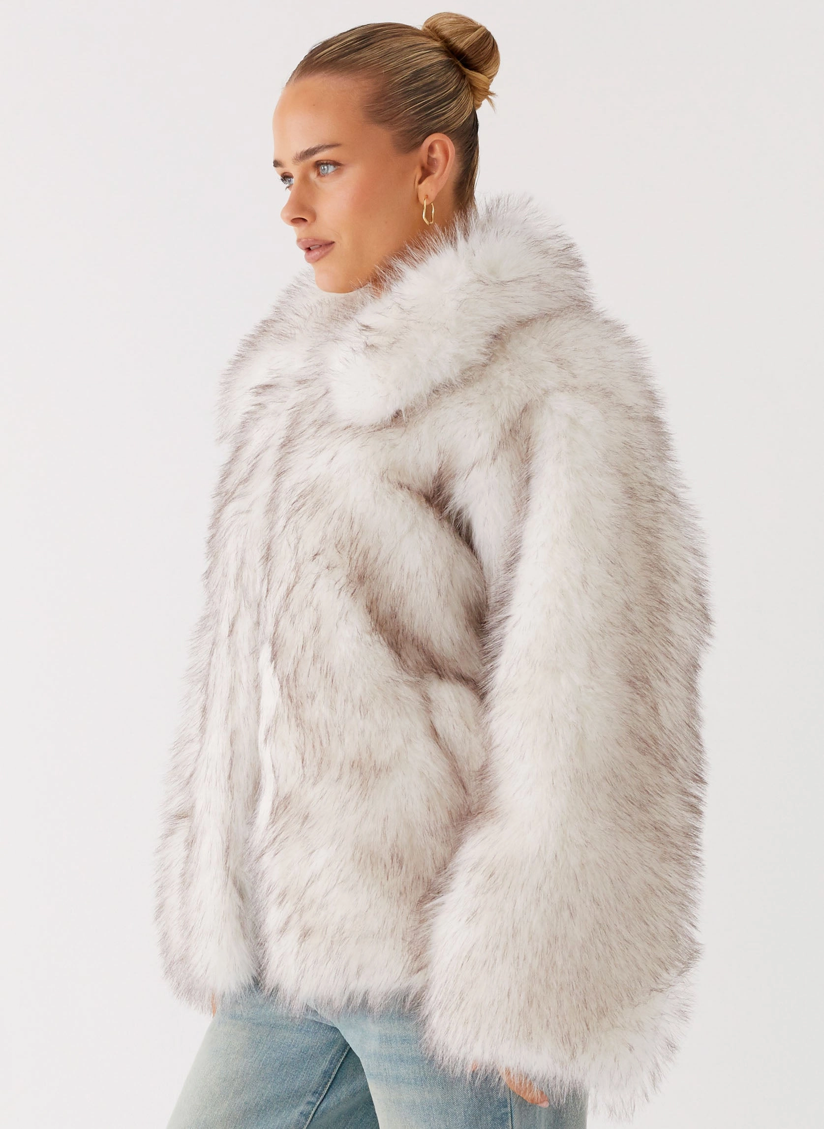 Novera Faux Fur Jacket - White Grey Strong Stitches