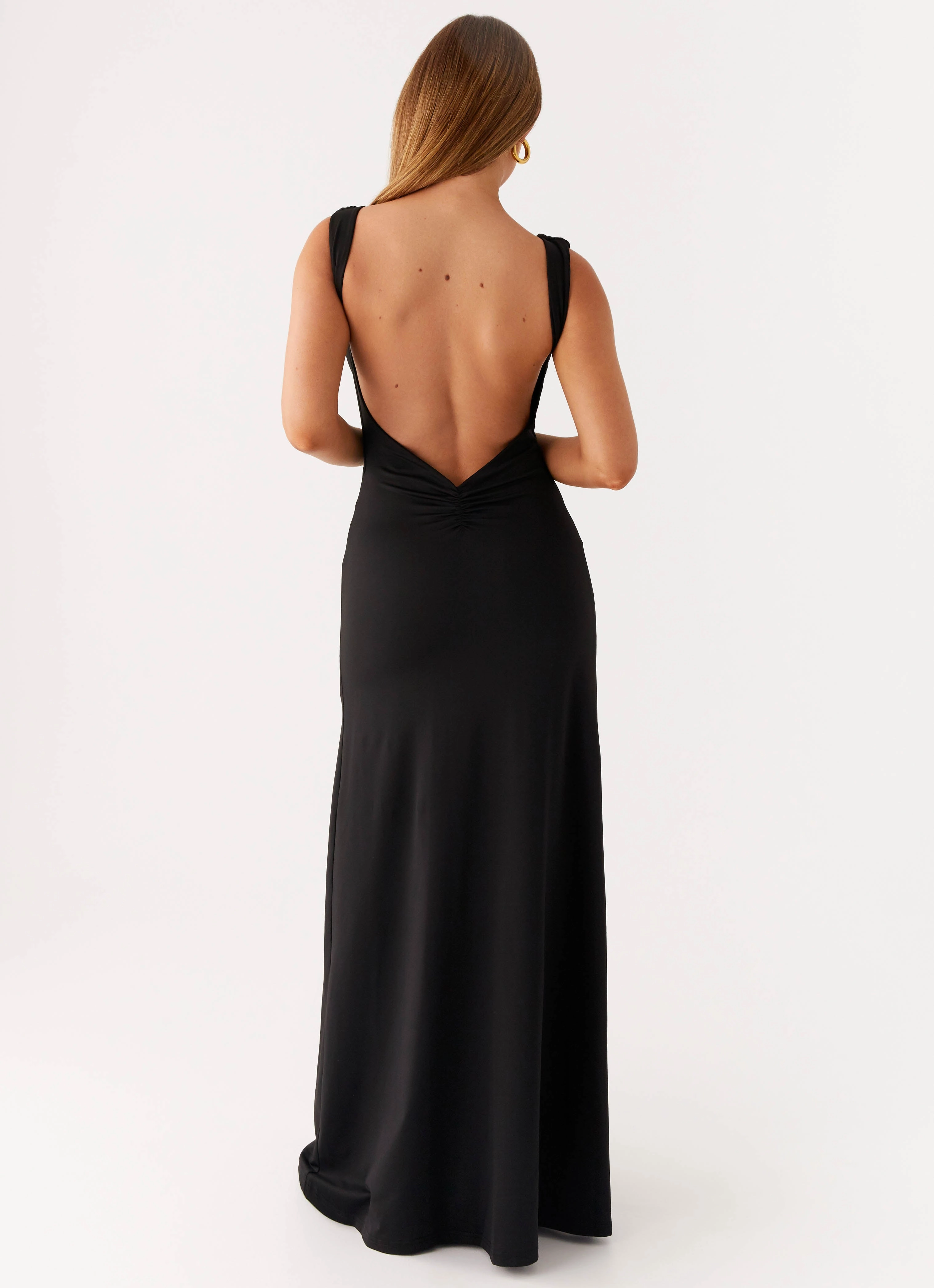 Phianne Maxi Dress - Black Simple yet sophisticated gown