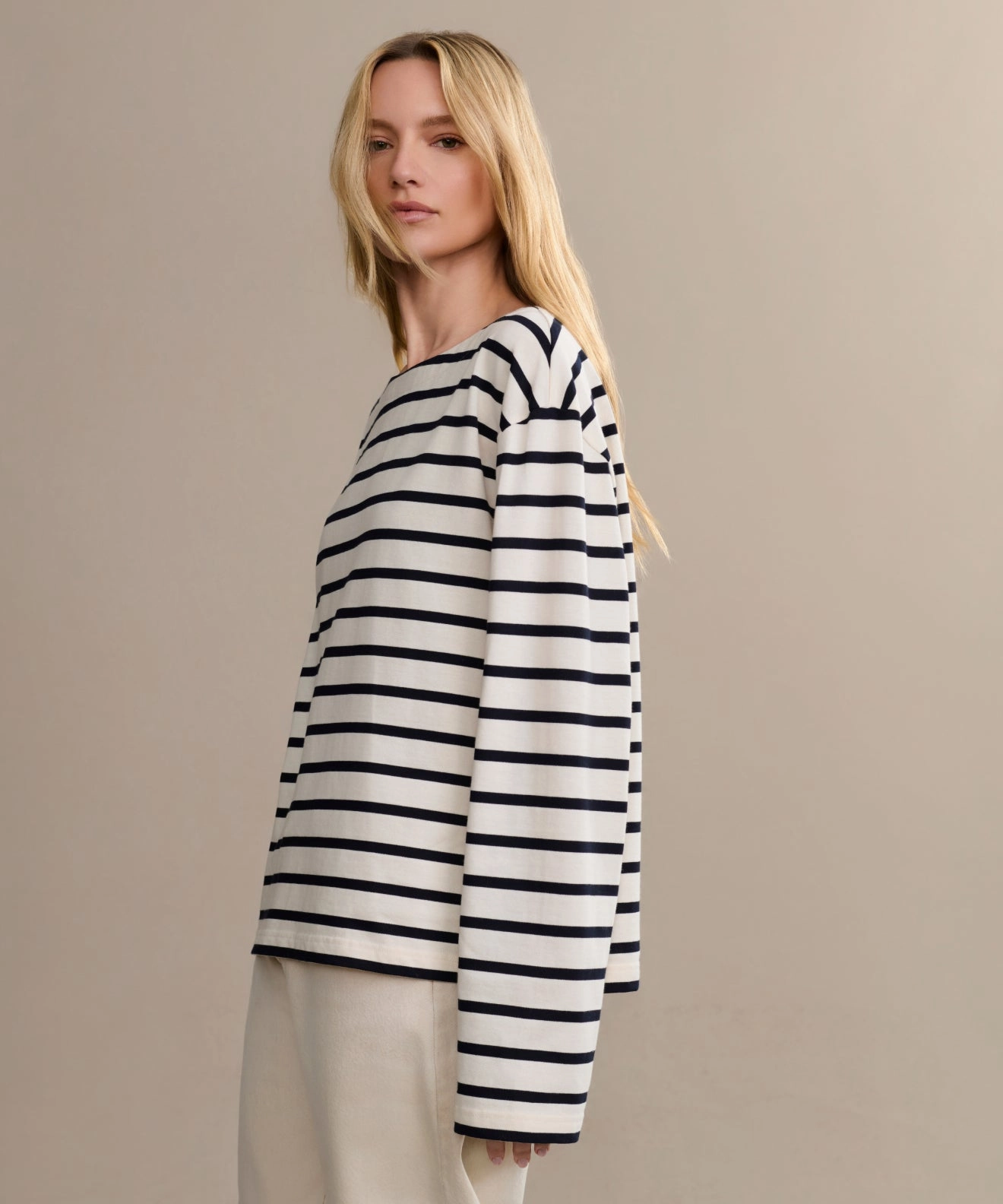 ReflectiveAccents RaglanSleeve Claude Long-Sleeve Tee