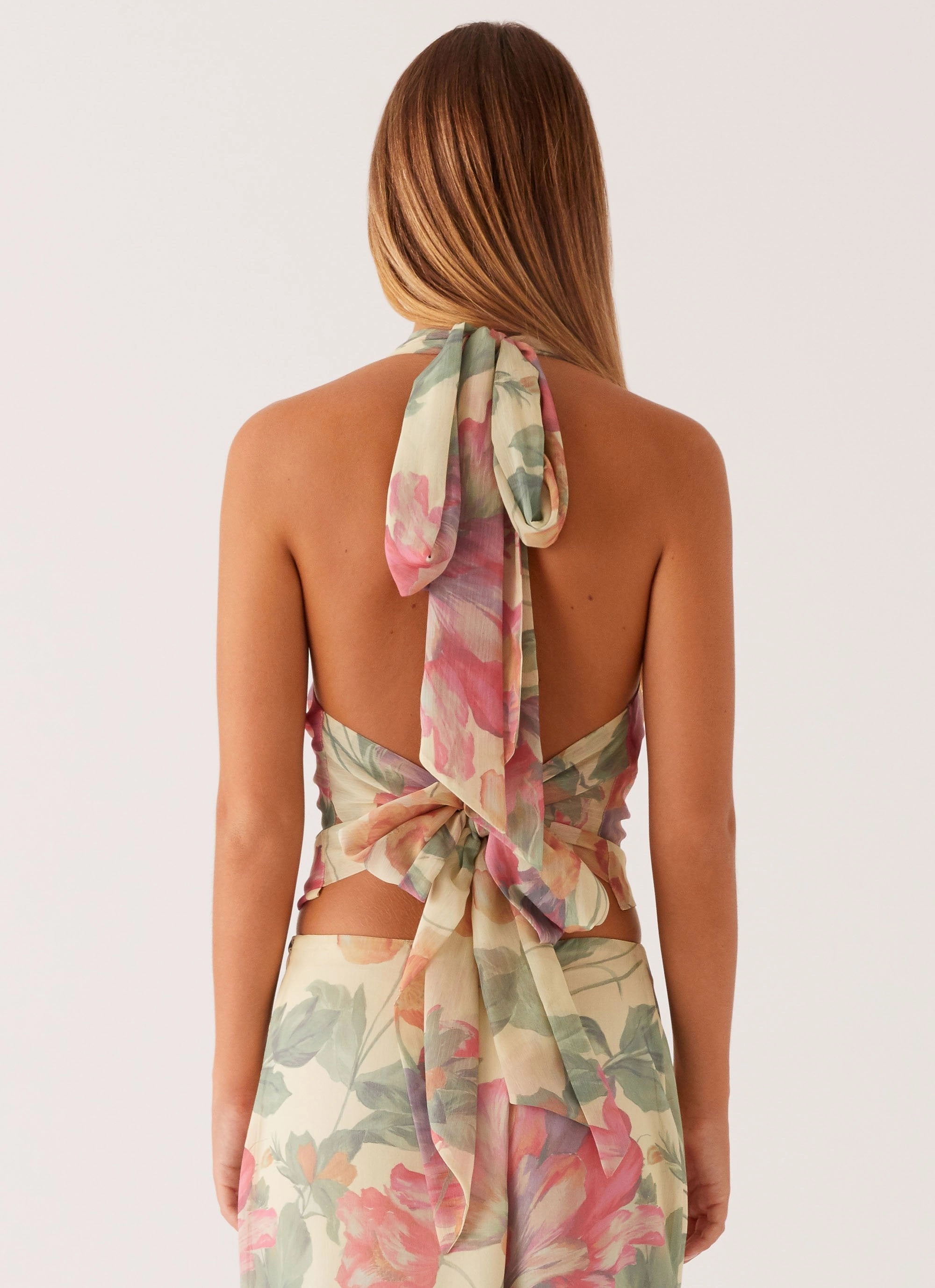 Modular Pocket Layout Fitted Tank Close Call Top - Yellow Peony