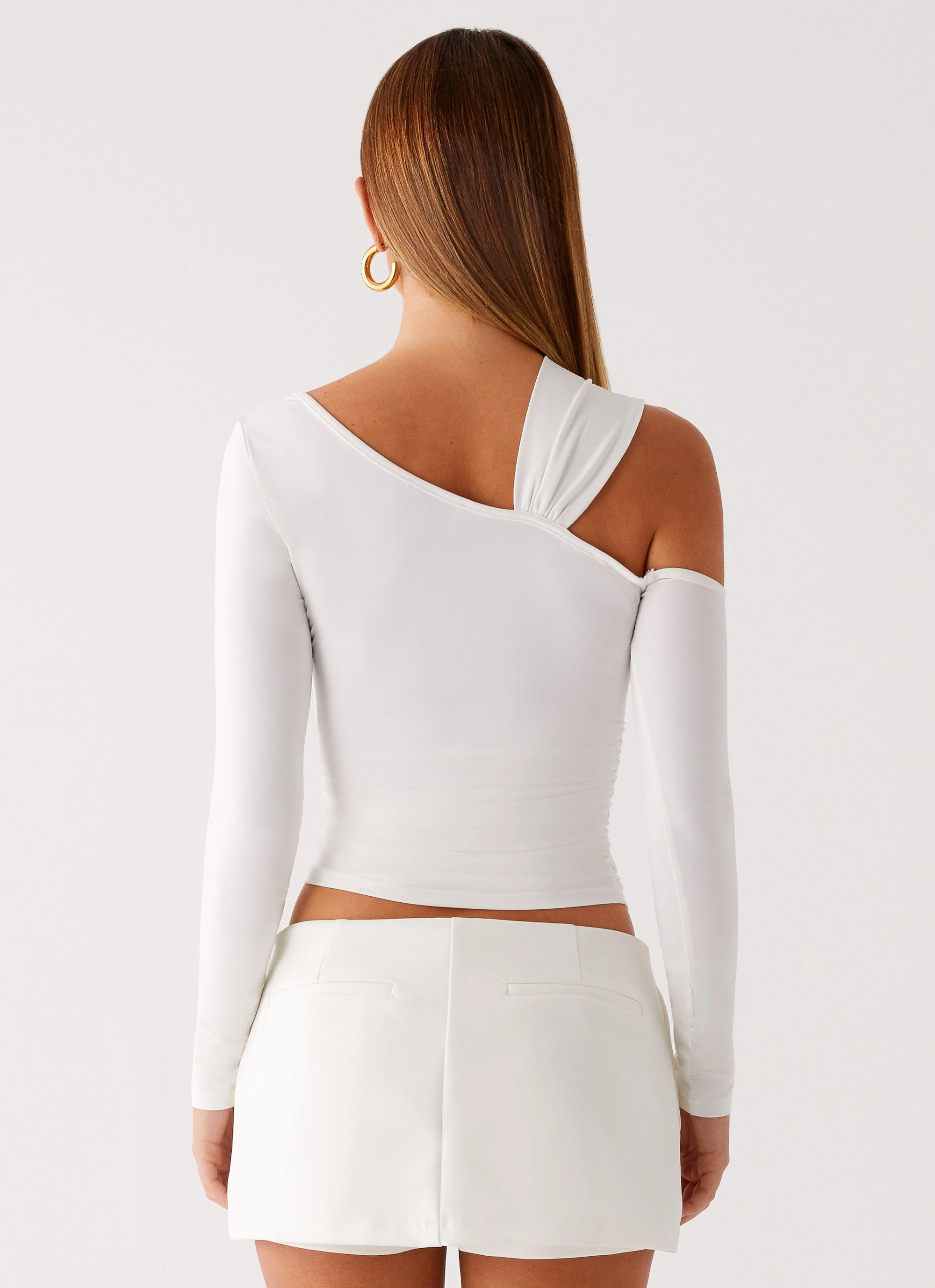 Cloud Kiss Asymmetric Long Sleeve Top - Cream Neutral Tone Stitching