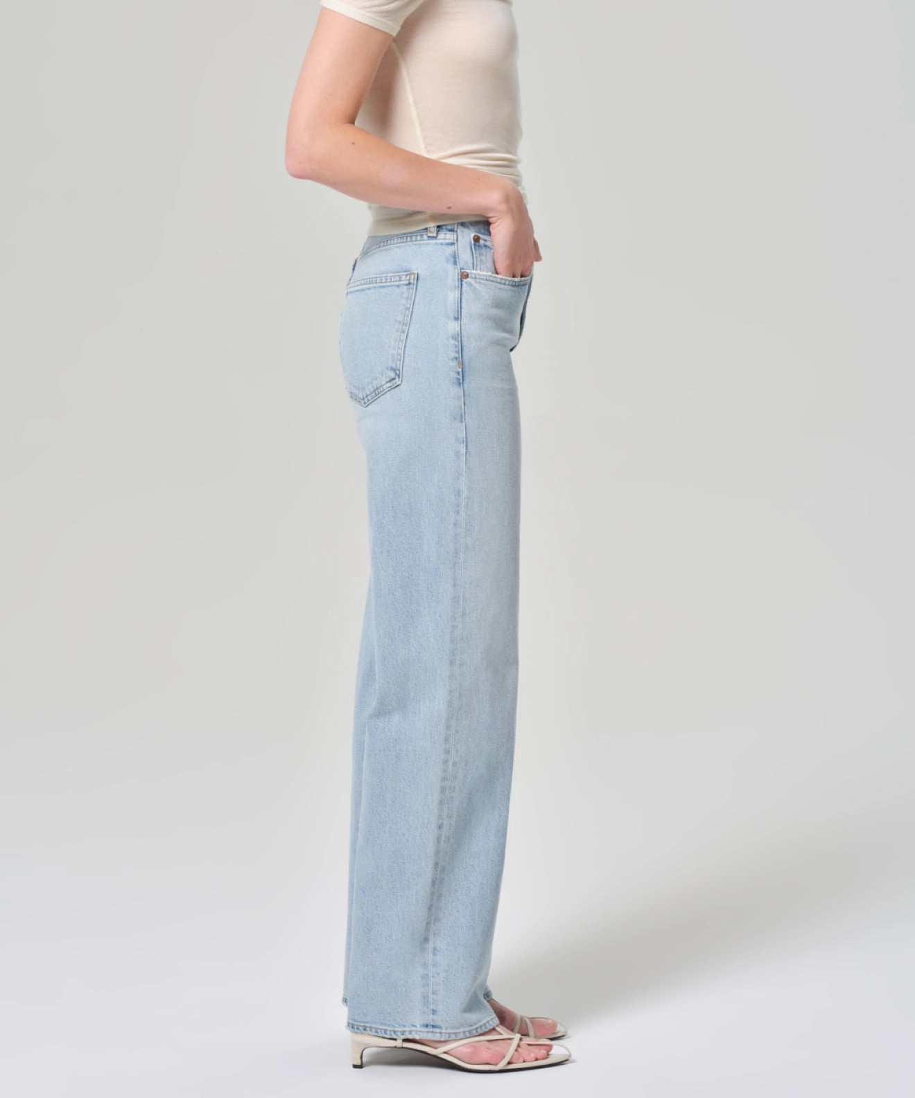 Harper Jean Wind Resistance DoubleLayeredHem