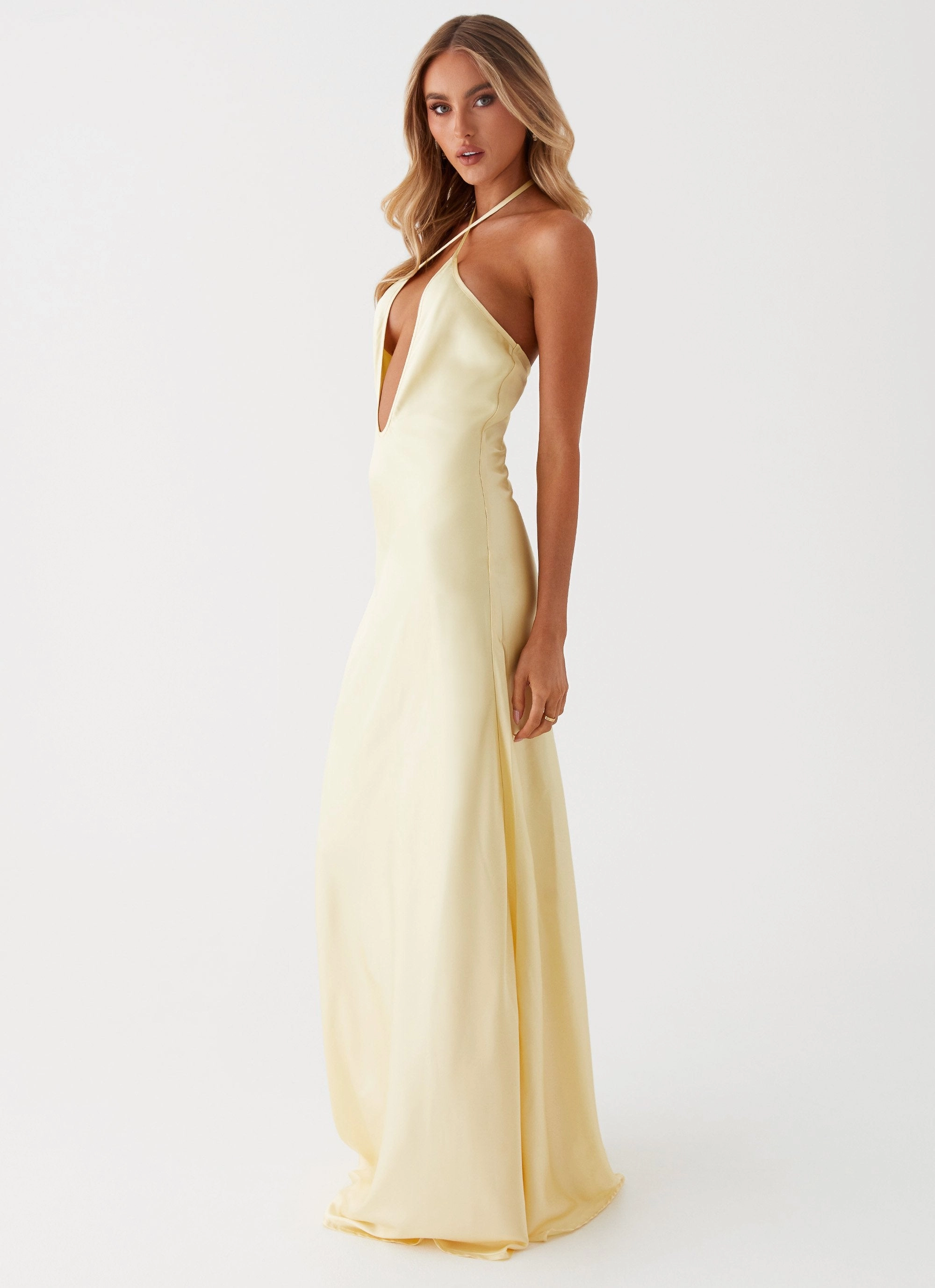 Bright-colored piece plus-size Noir Symphony Maxi Dress - Yellow