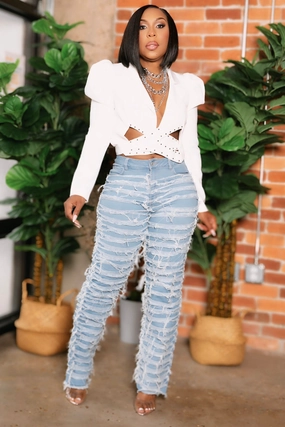 SeamlessConstruction Relaxed Wearable Shalandra Bold Statement Distressed Jeans