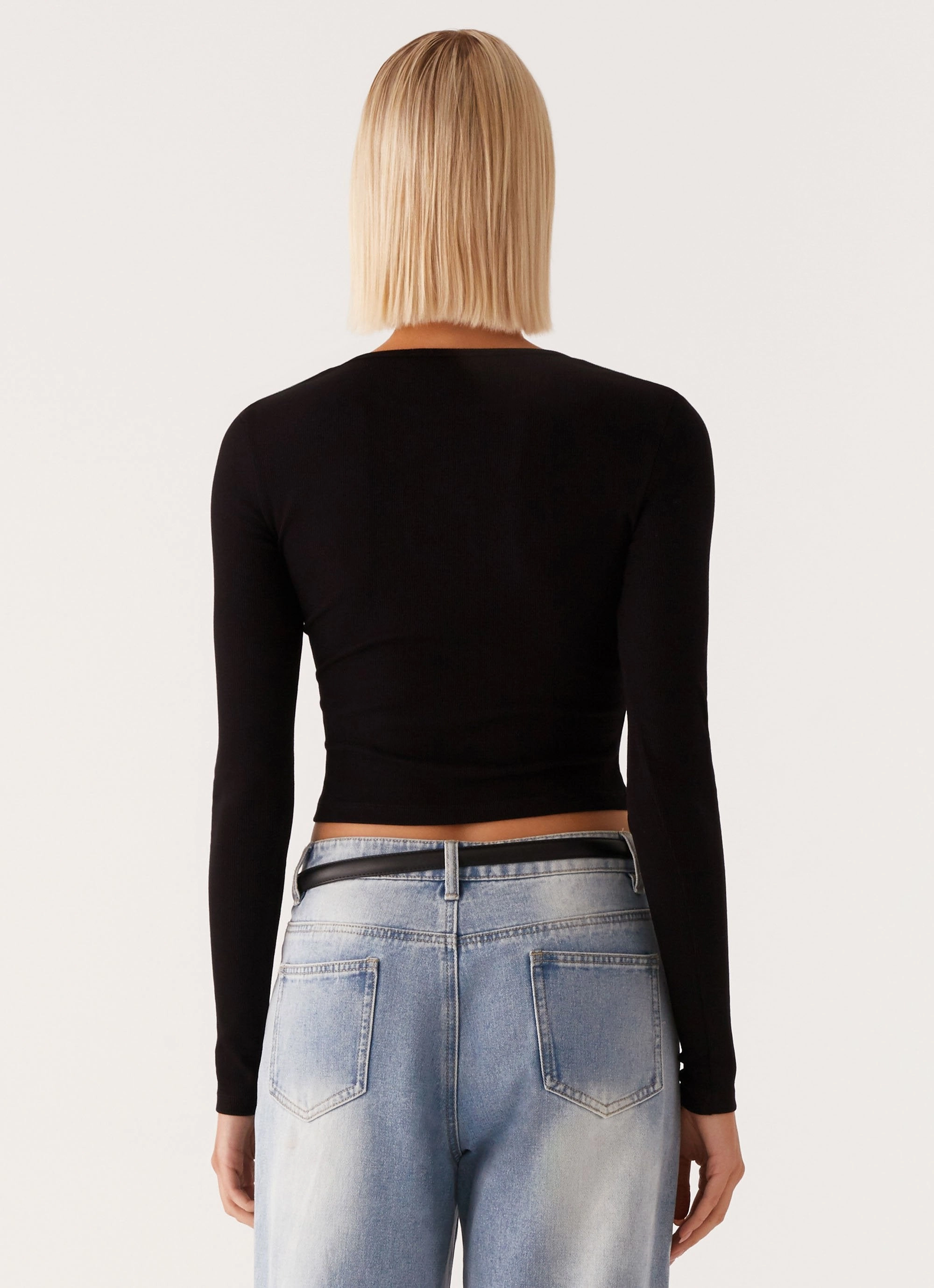 Signature Monogram Long Sleeve Tee - Black Chic Tee