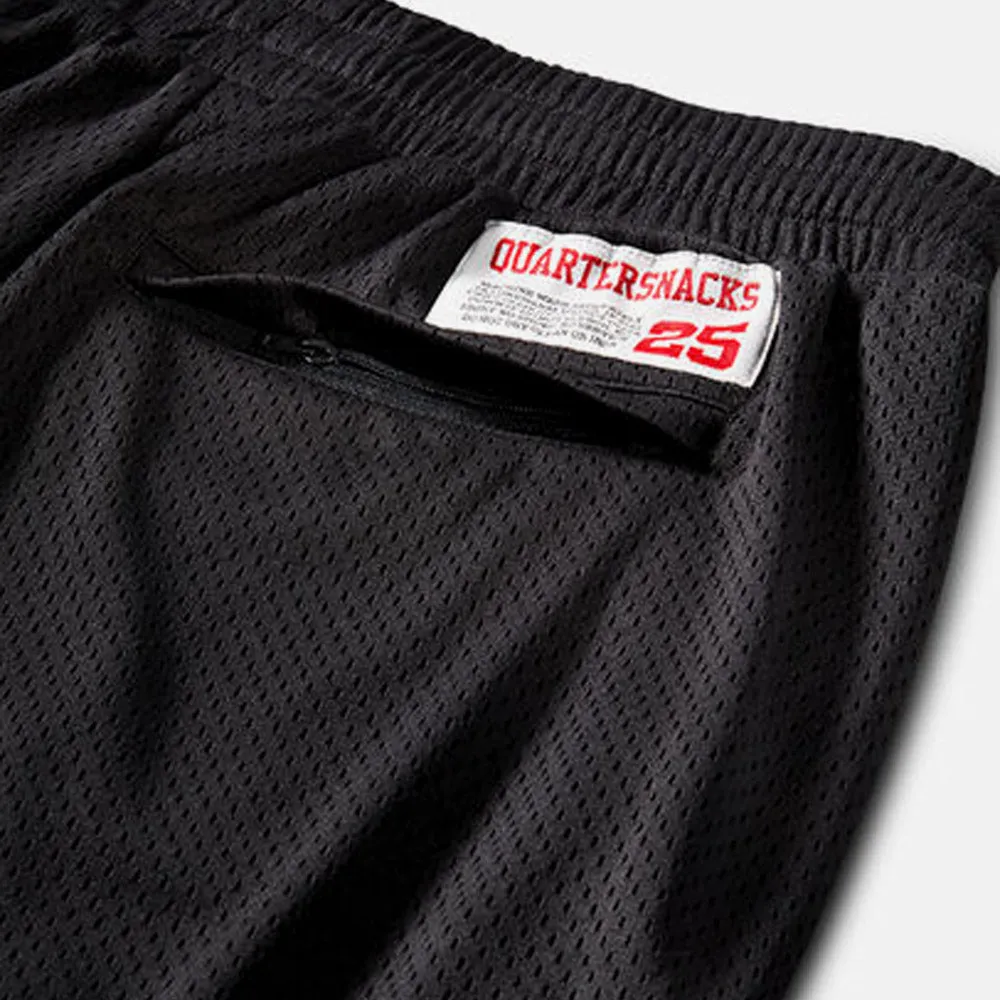 Converse Cons - Quartersnacks Basketball Shorts - Black