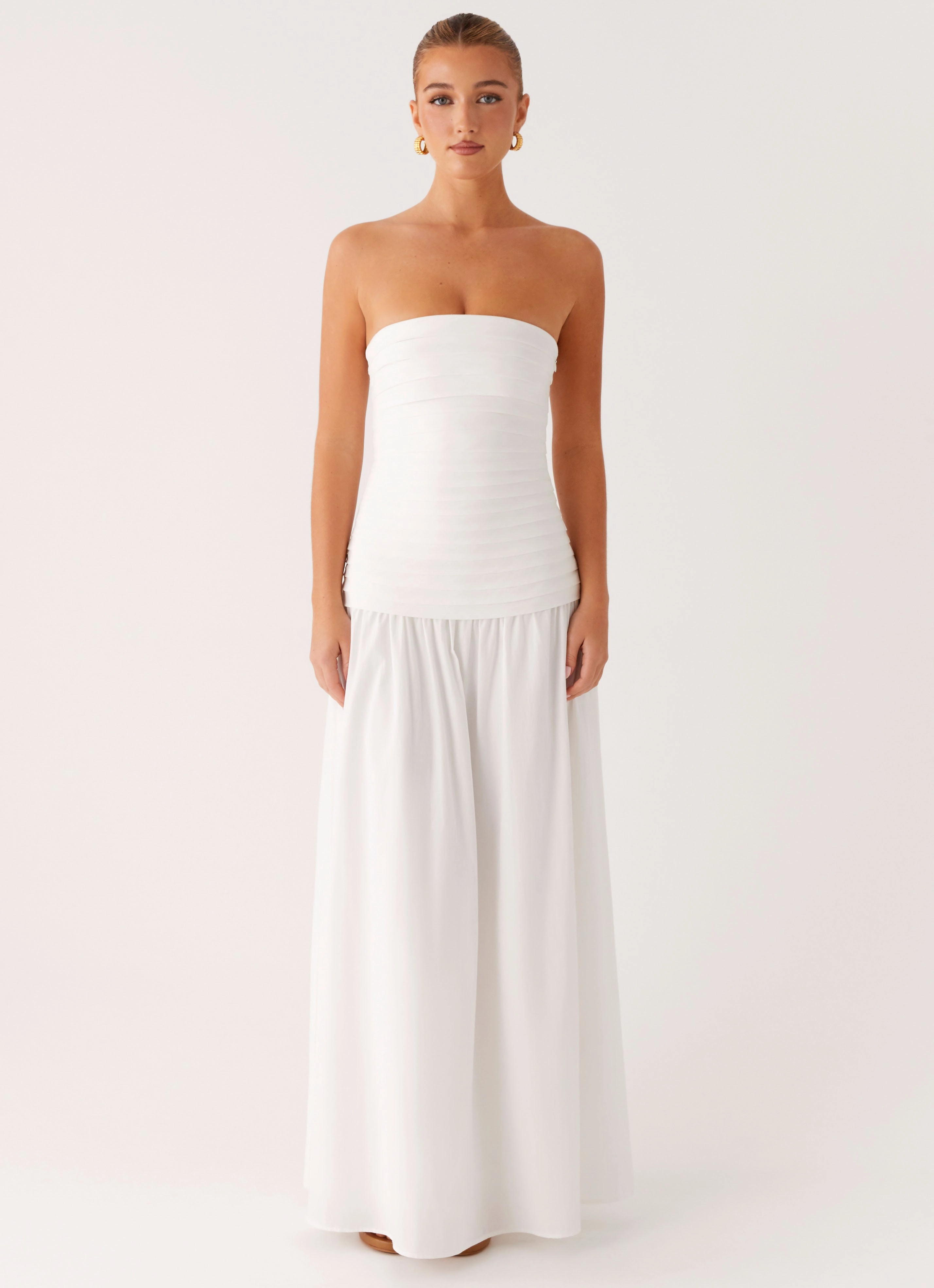 Tyrah Maxi Dress - White Soft Drape Elegant brunch outfit