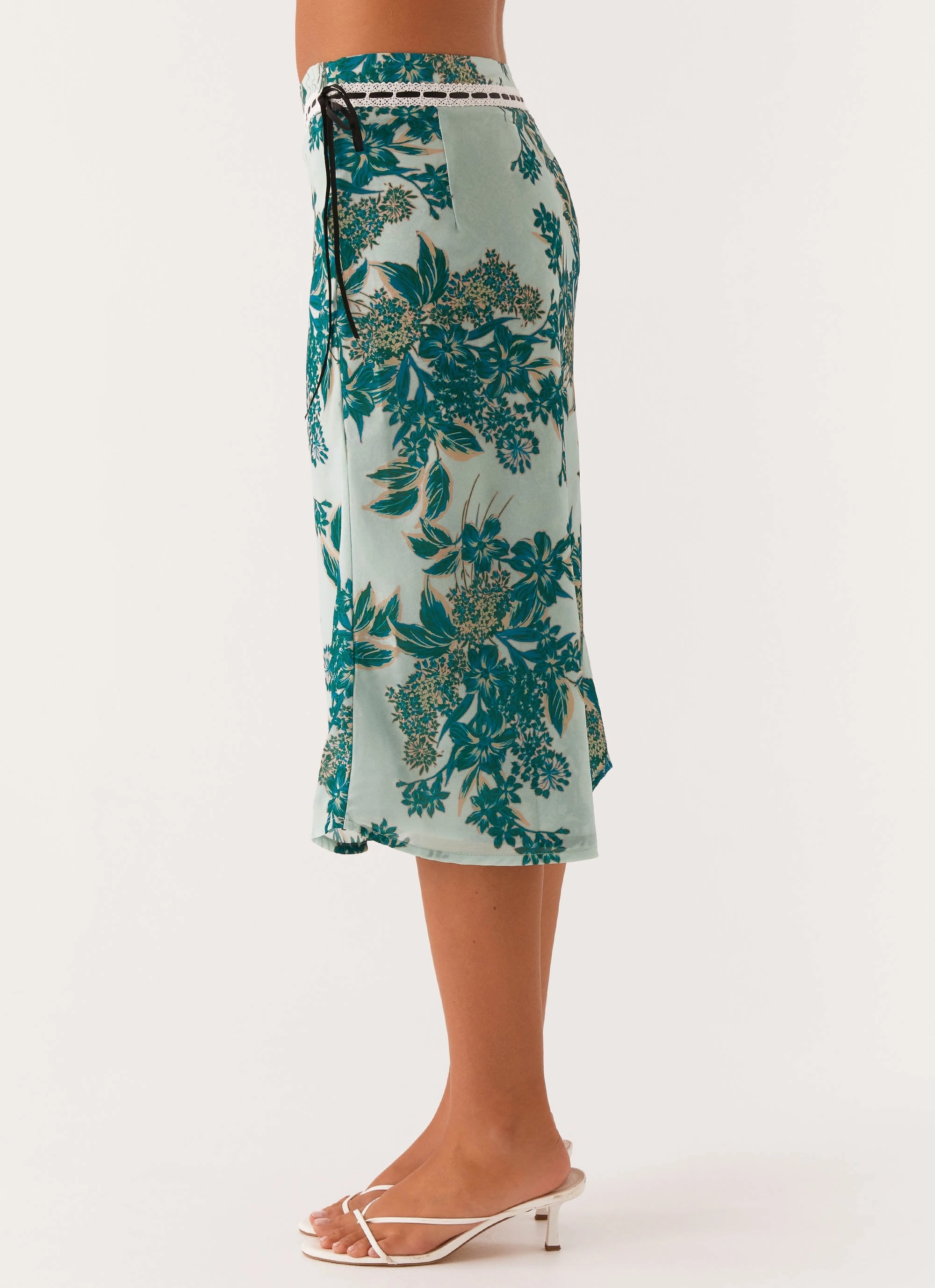 No Ride Fit Peony Quartz Midi Skirt - Cloud Nine Floral
