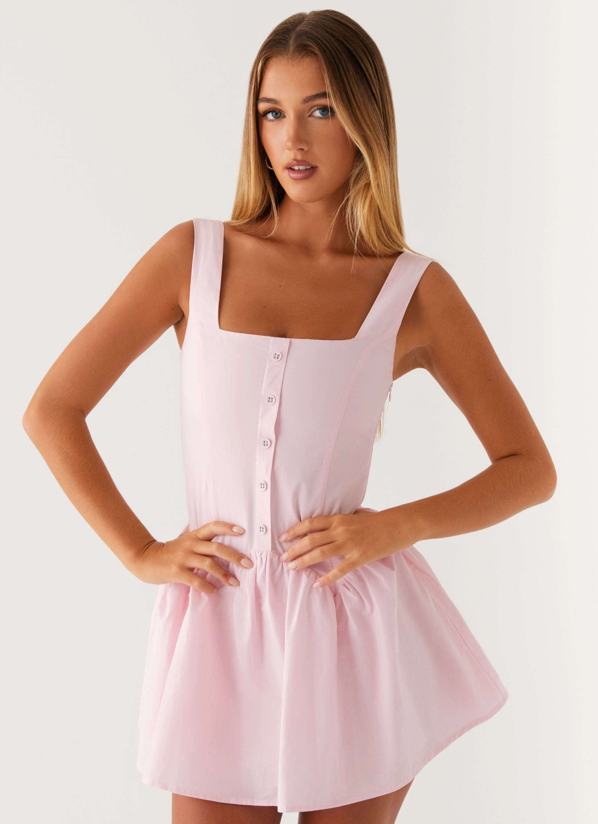Simple yet chic gown Modern Waist Design Genie Mini Dress - Pink
