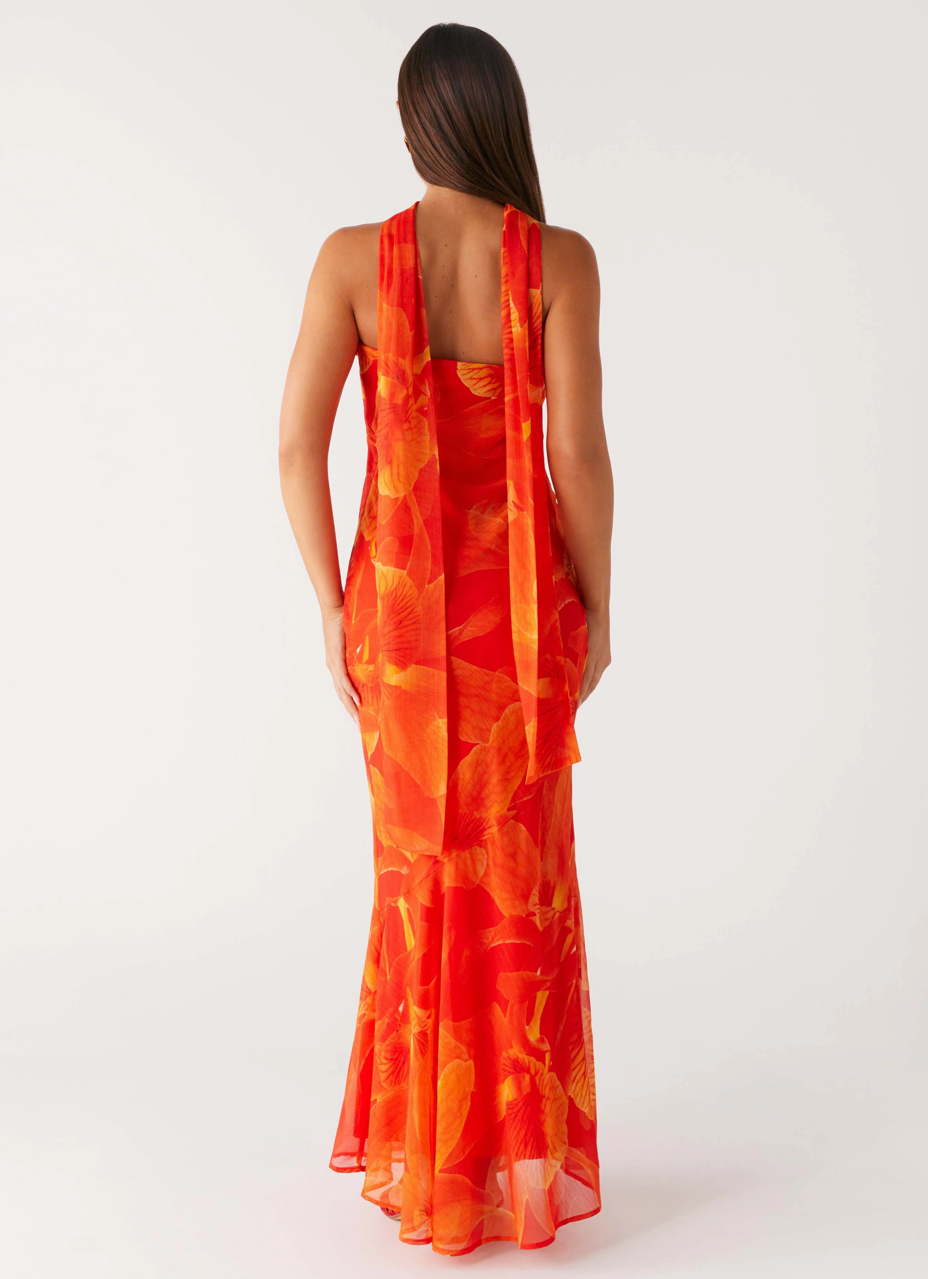 Dual Tones Inner Smile Under The Pagoda Maxi Dress - Orange Floral