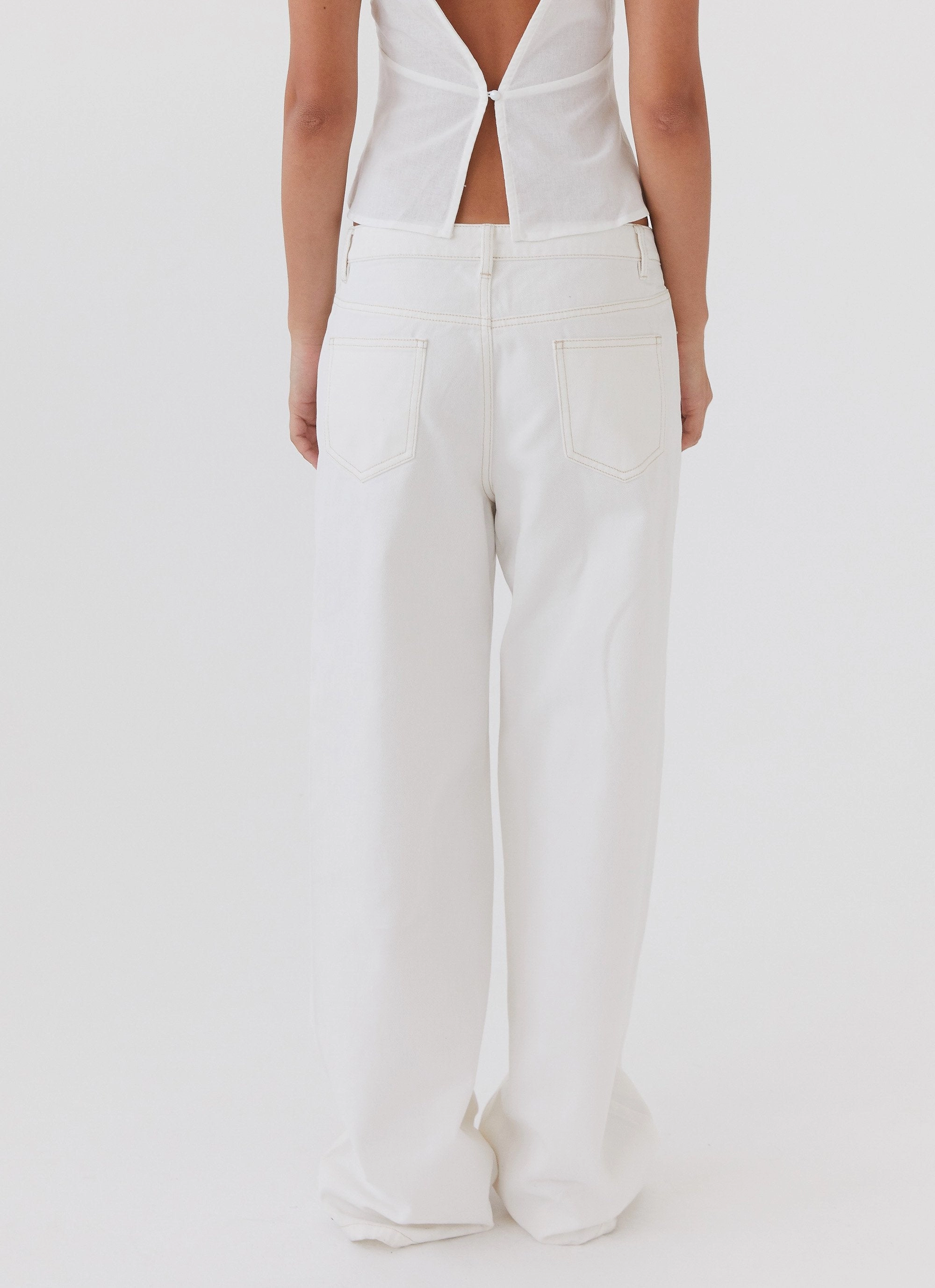 Weekend Comfort Hiking Gear Keanna Low Rise Denim Jeans - Ivory