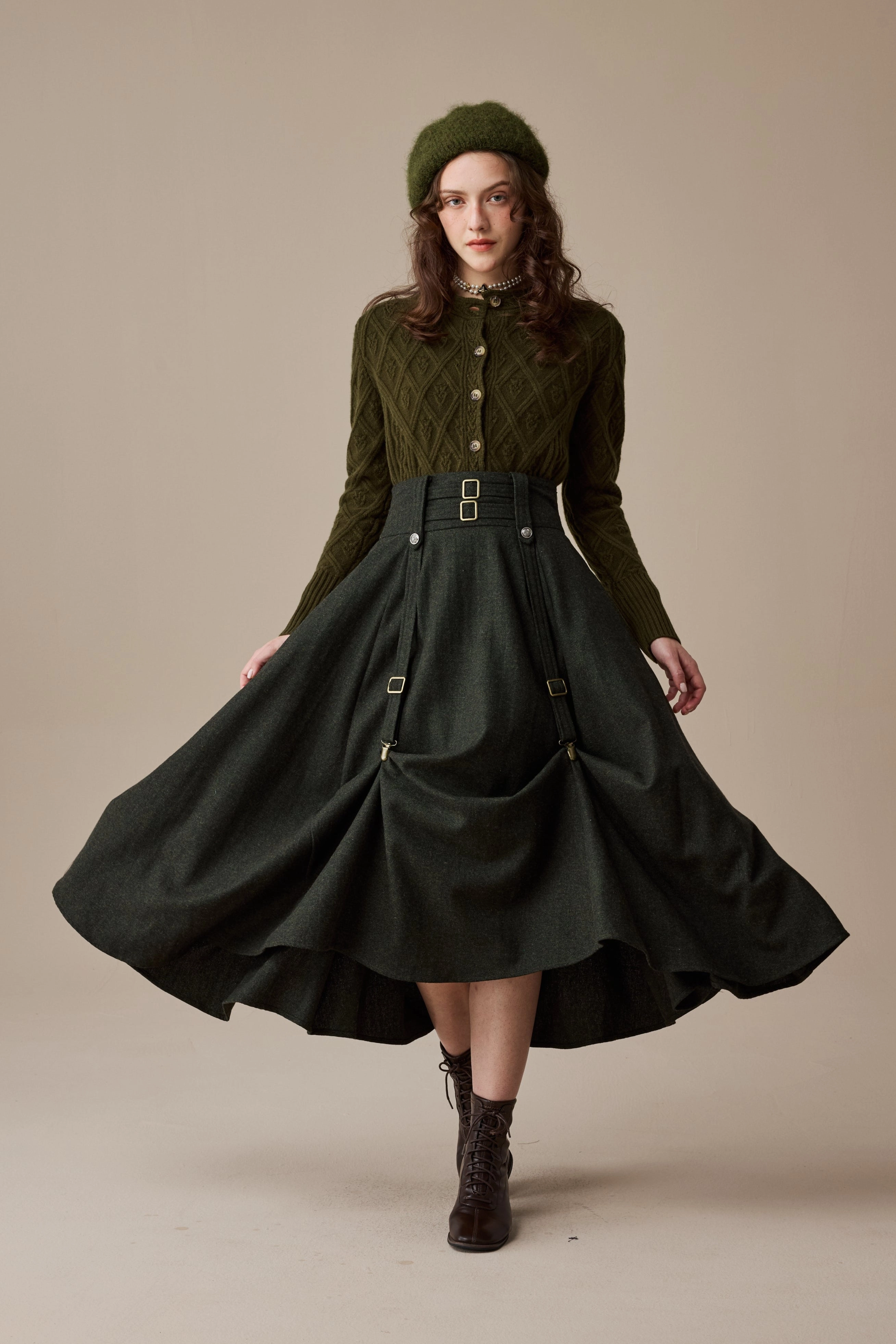 Cynthia 16 | Adjustable wool skirt MoistureManagementSystem Anti Microbial Lining
